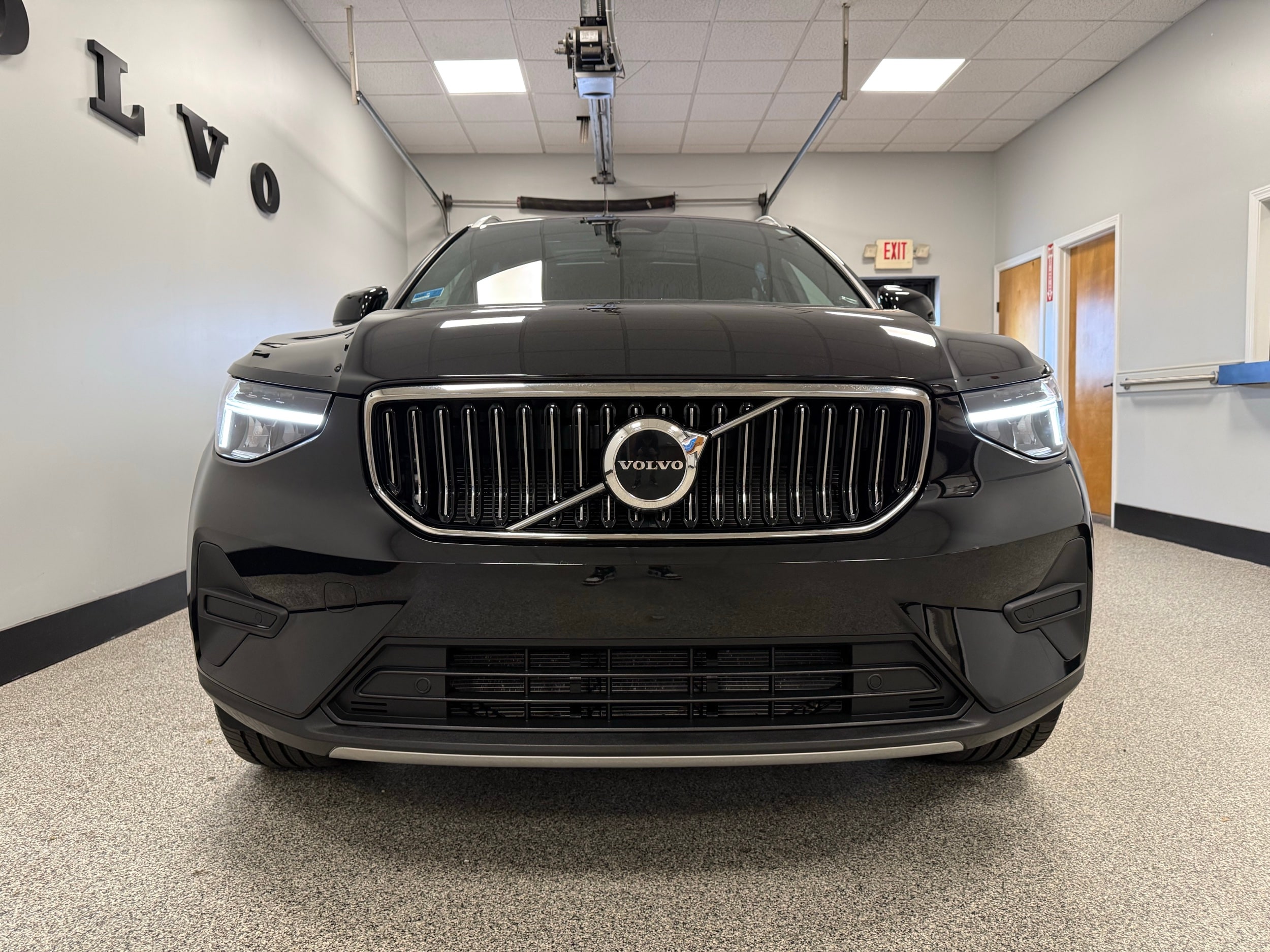 used 2025 Volvo XC40 car, priced at $39,500