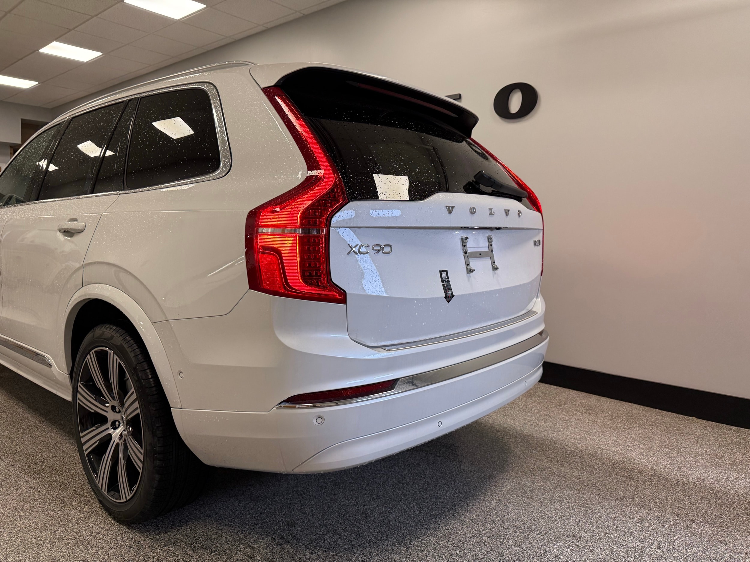 new 2025 Volvo XC90 car, priced at $68,455