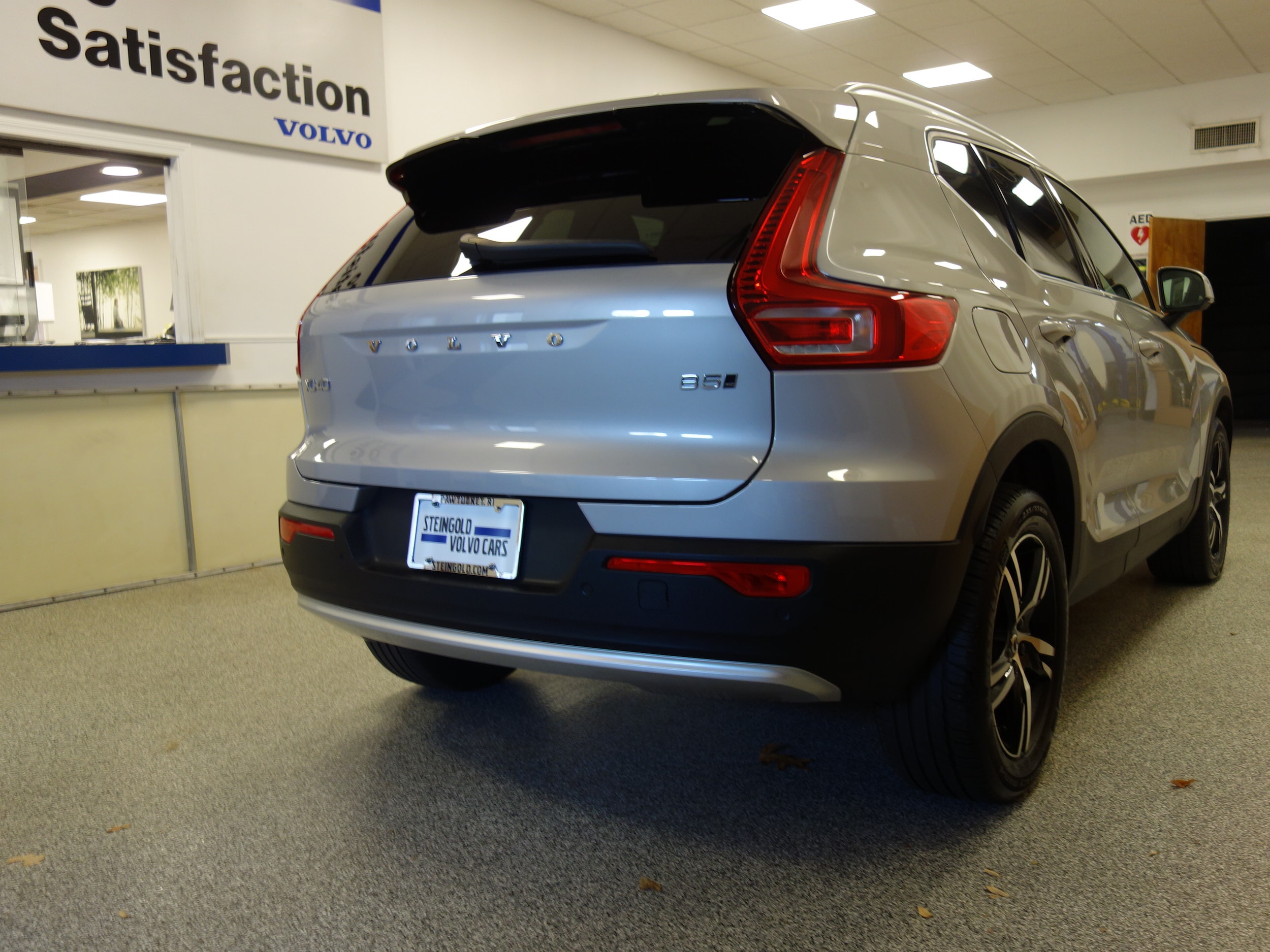 used 2024 Volvo XC40 car, priced at $34,500