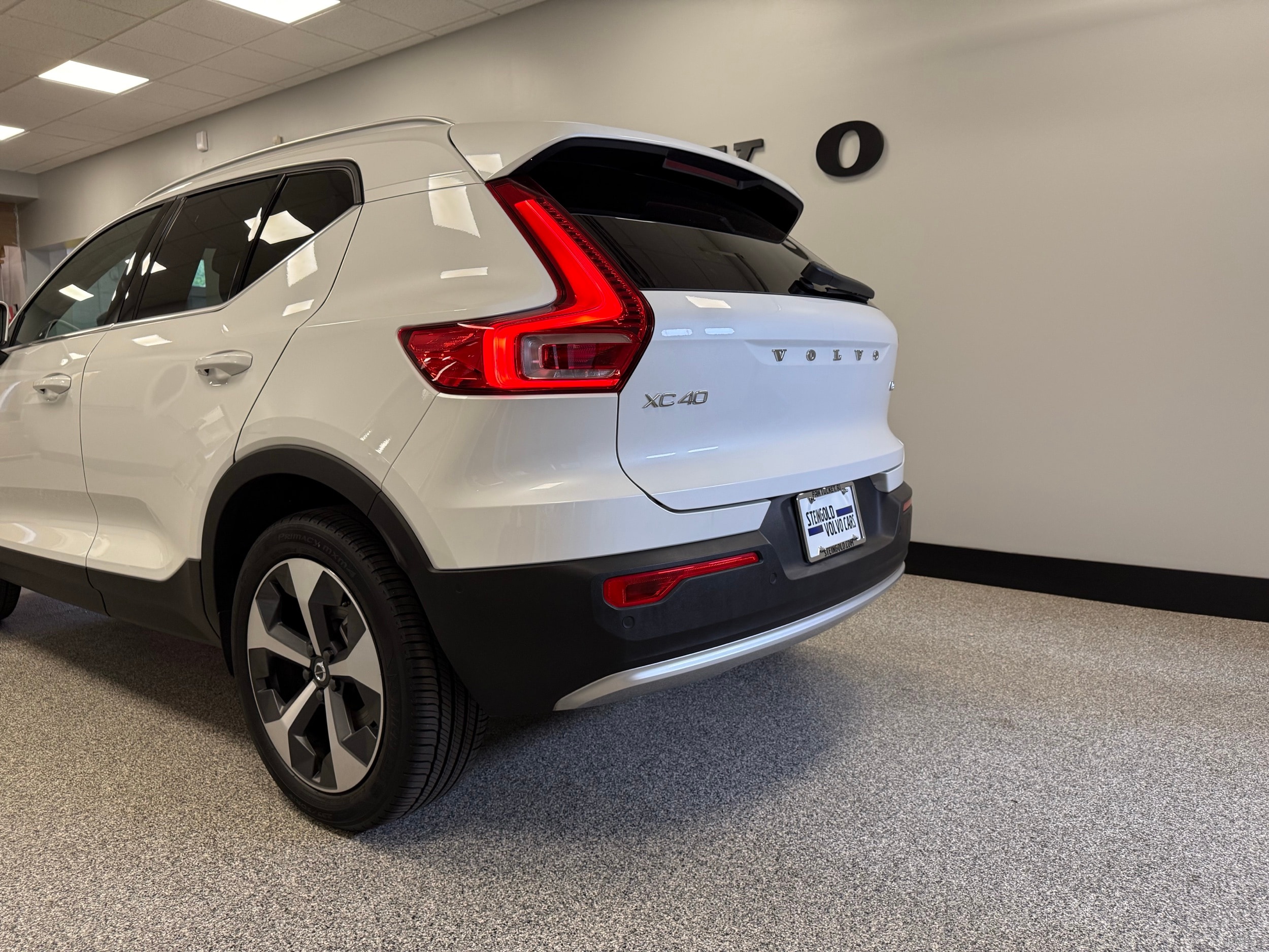 used 2025 Volvo XC40 car, priced at $42,500
