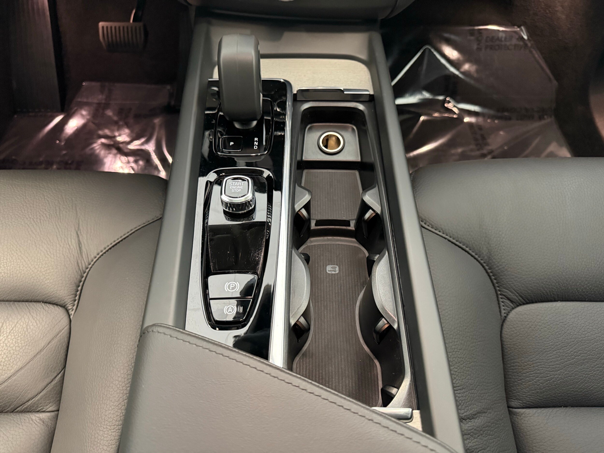 used 2025 Volvo XC60 car, priced at $47,200