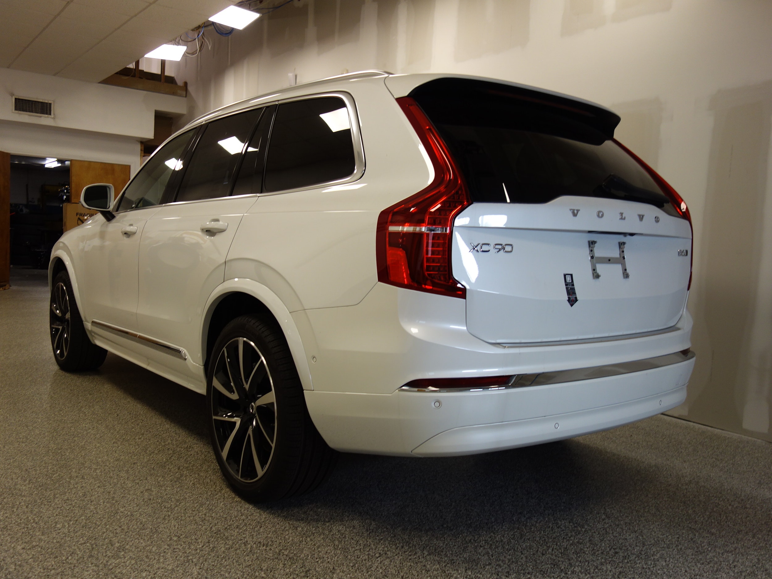 new 2025 Volvo XC90 car, priced at $67,370