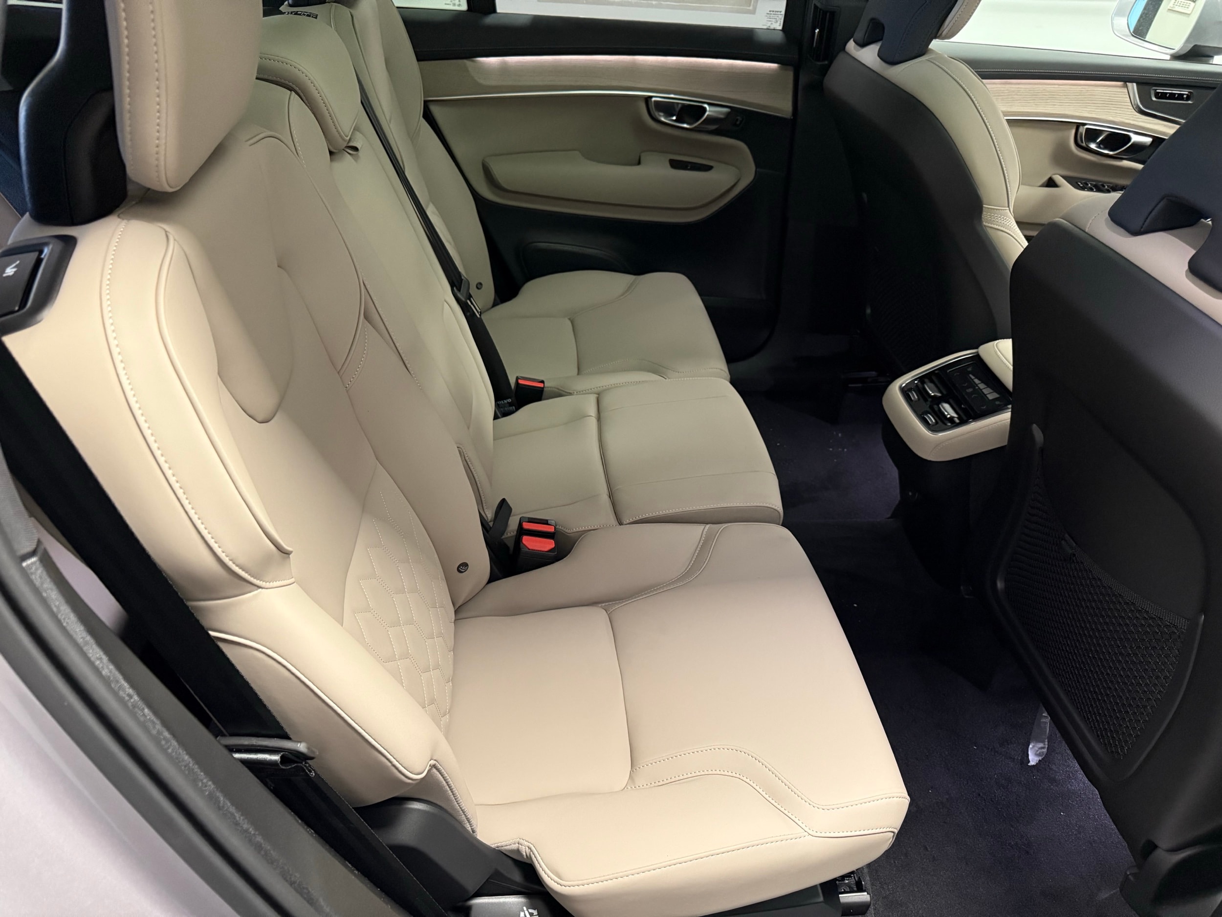 new 2026 Volvo XC90 car, priced at $67,650