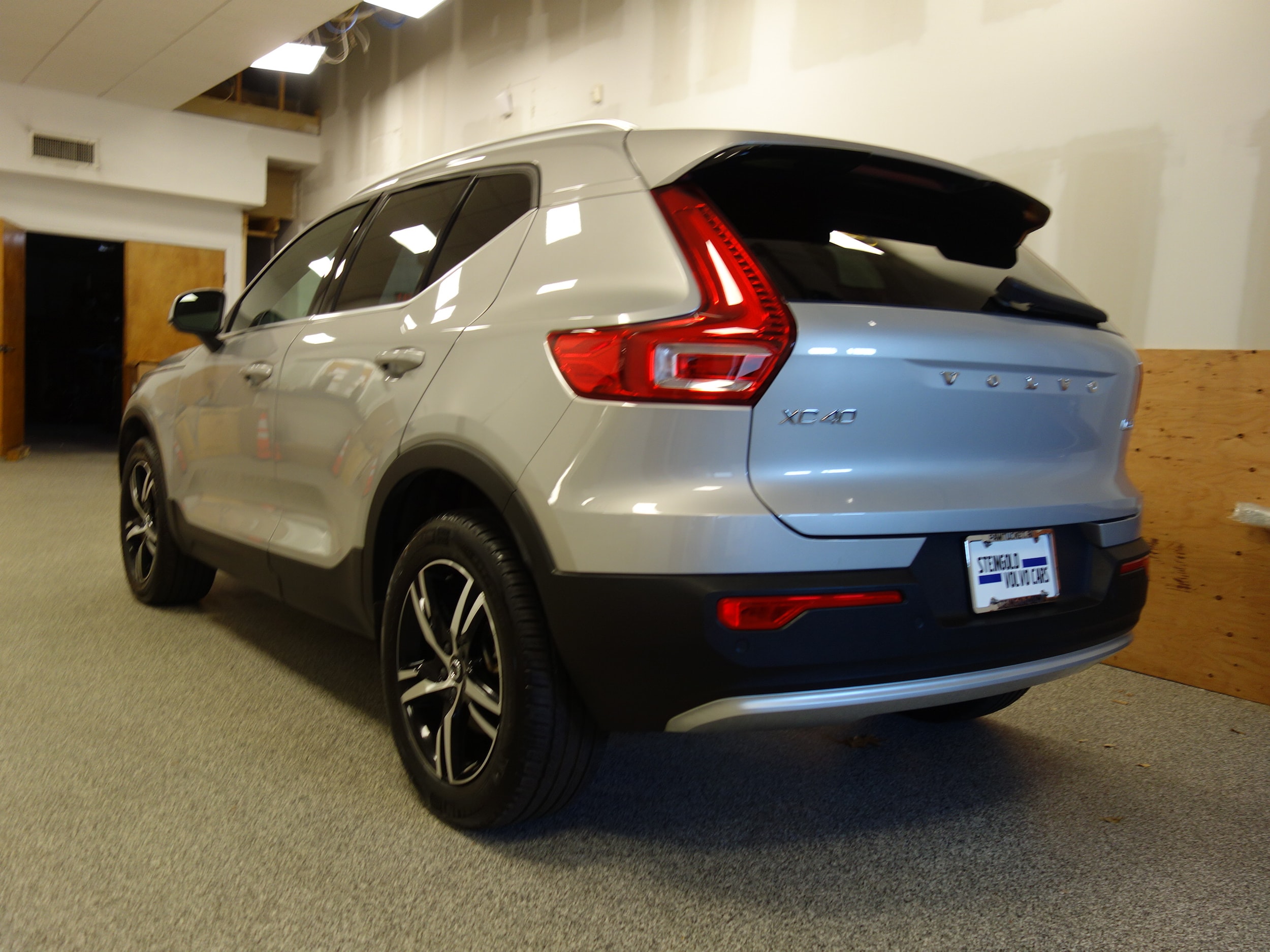 used 2024 Volvo XC40 car, priced at $34,500