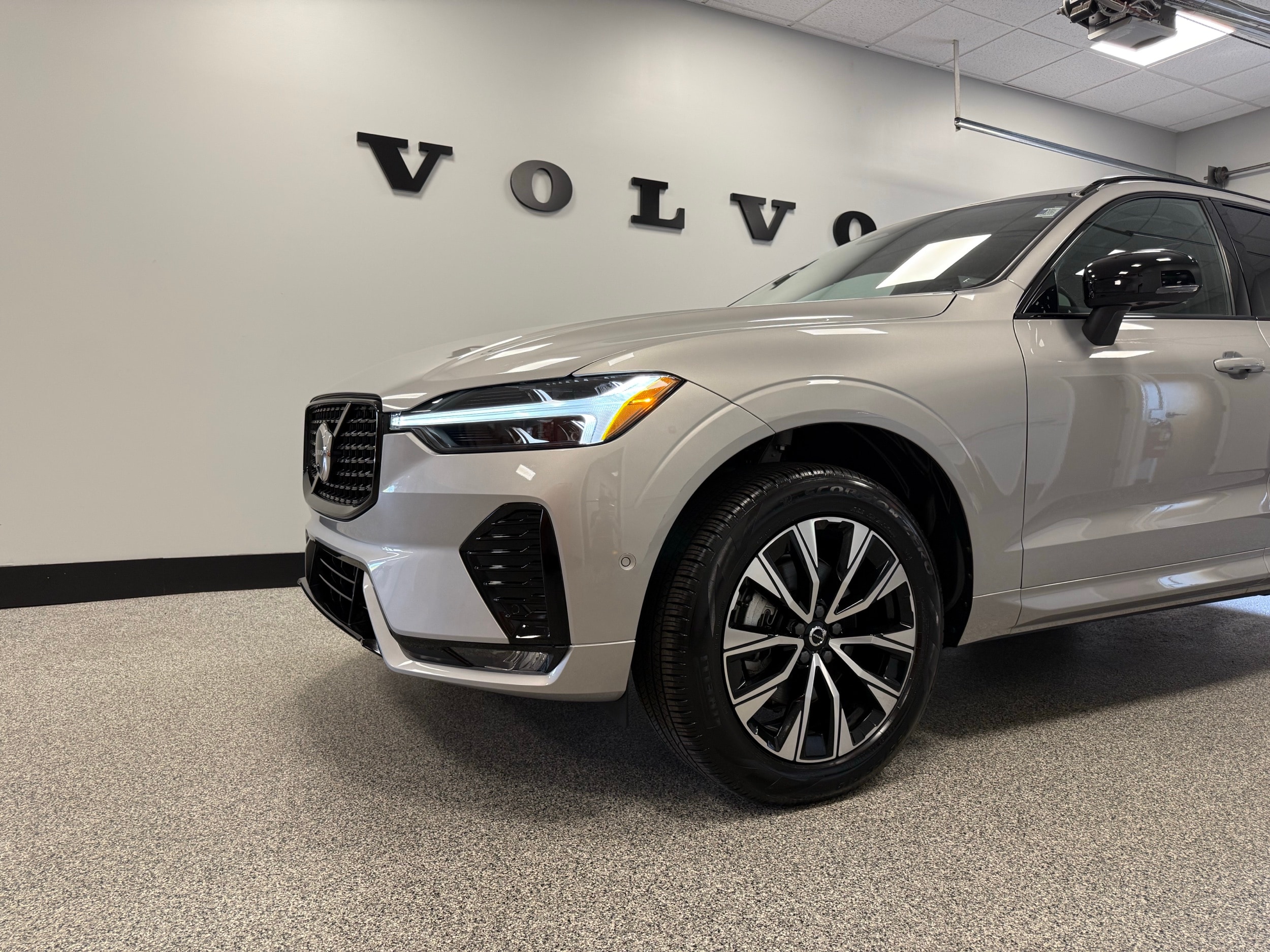 used 2025 Volvo XC60 car, priced at $46,600