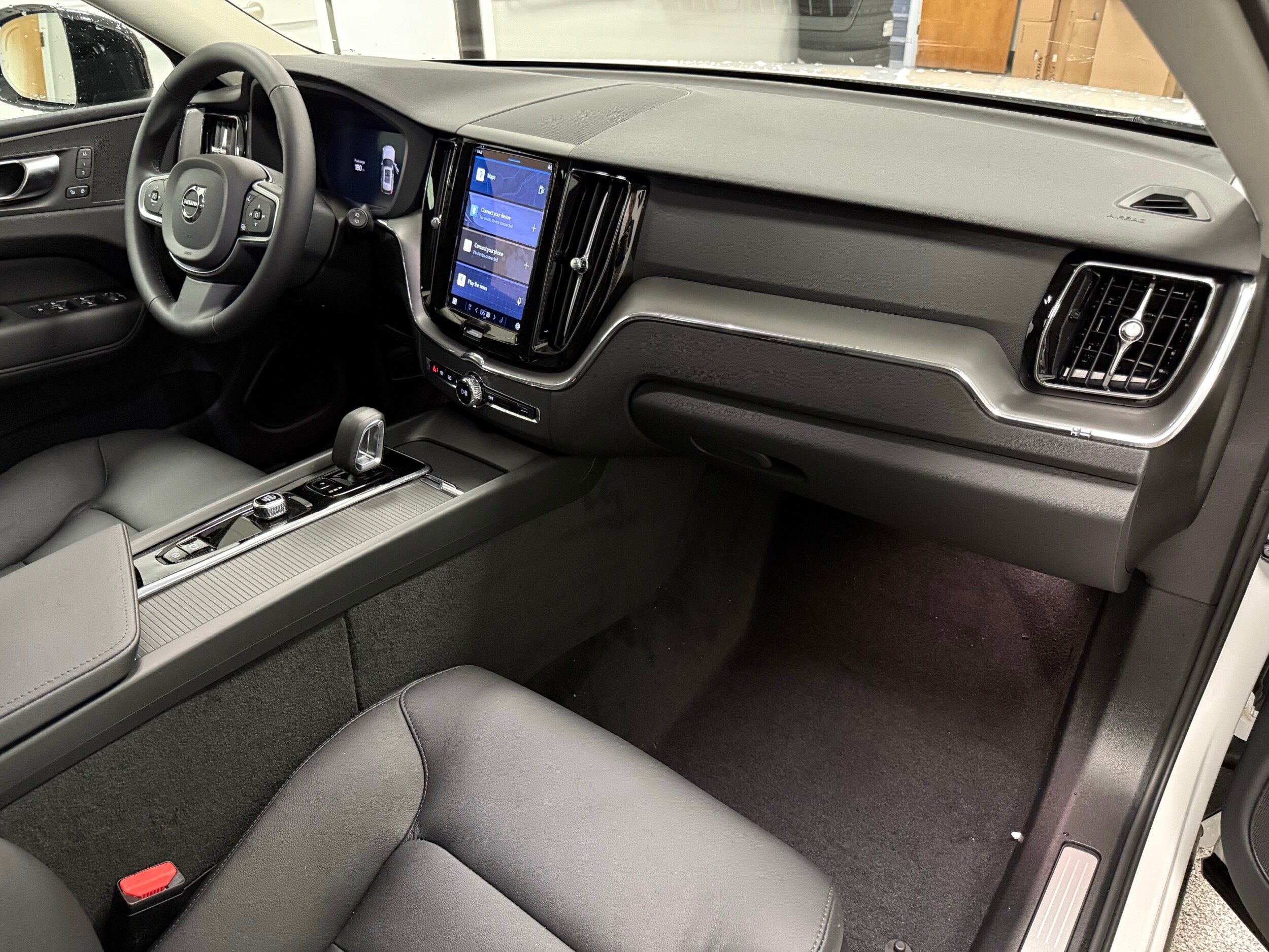 new 2025 Volvo XC60 car, priced at $50,705
