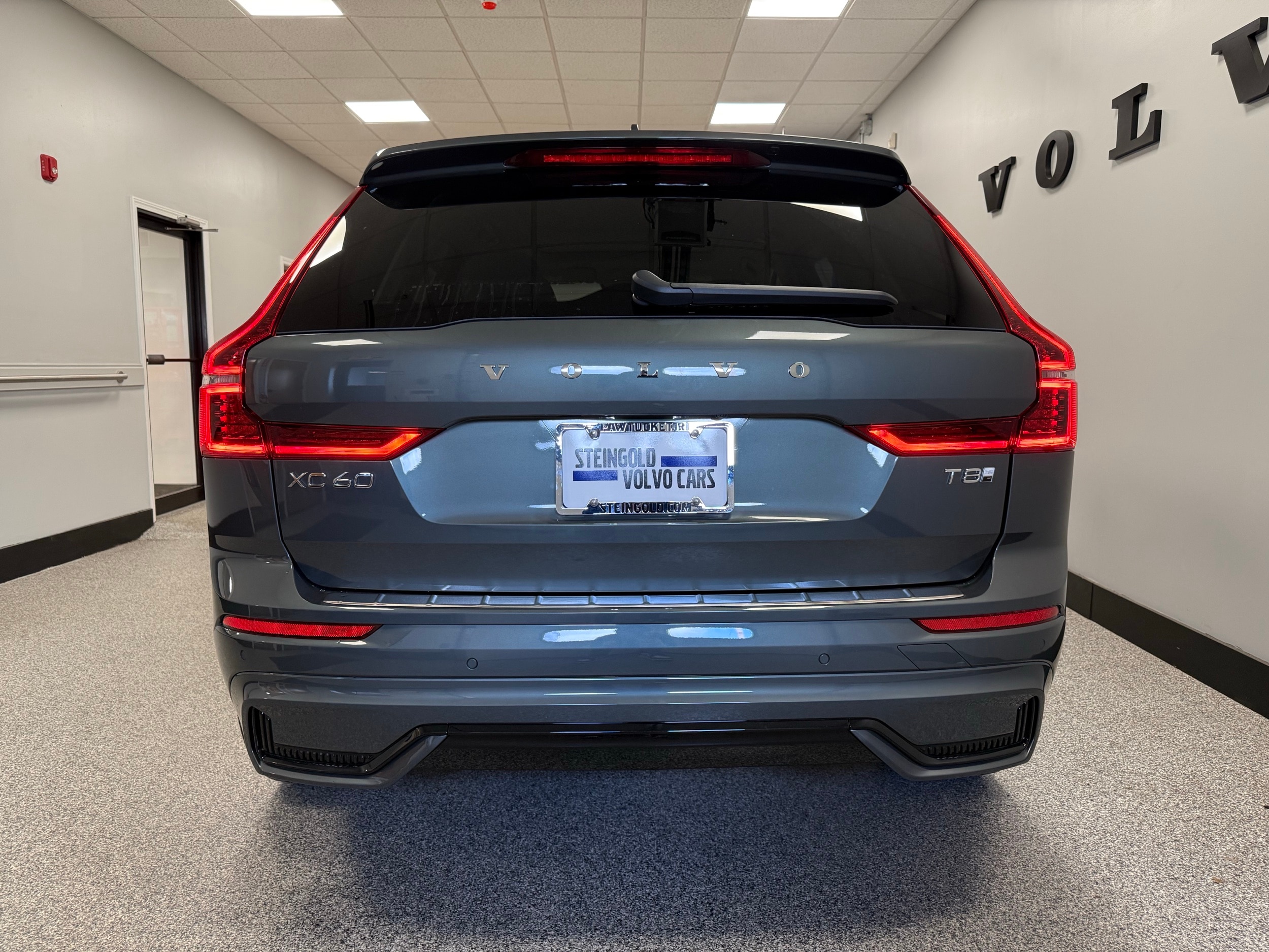 new 2026 Volvo XC60 plug-in hybrid car, priced at $80,310