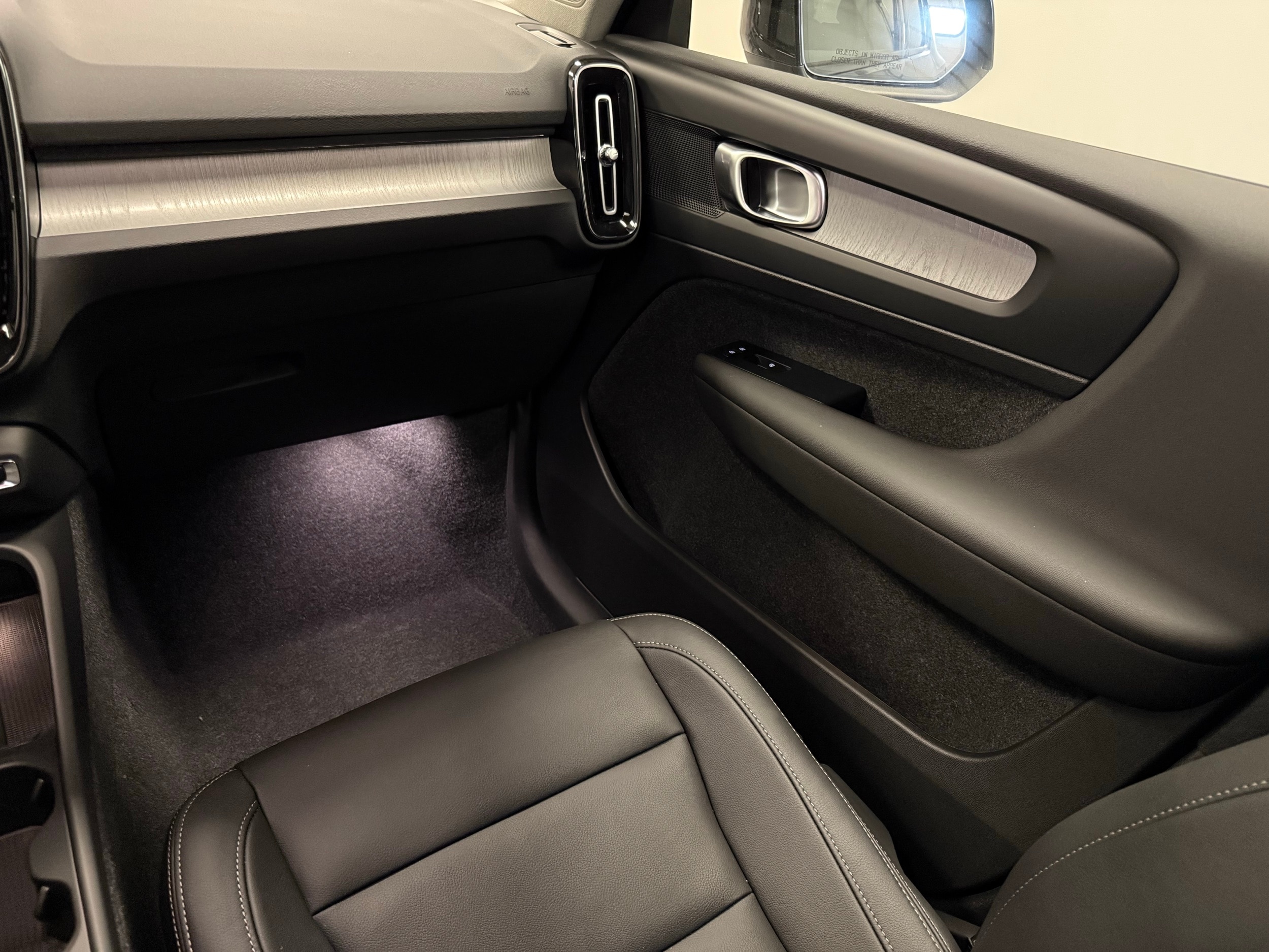 new 2026 Volvo XC40 car, priced at $48,000