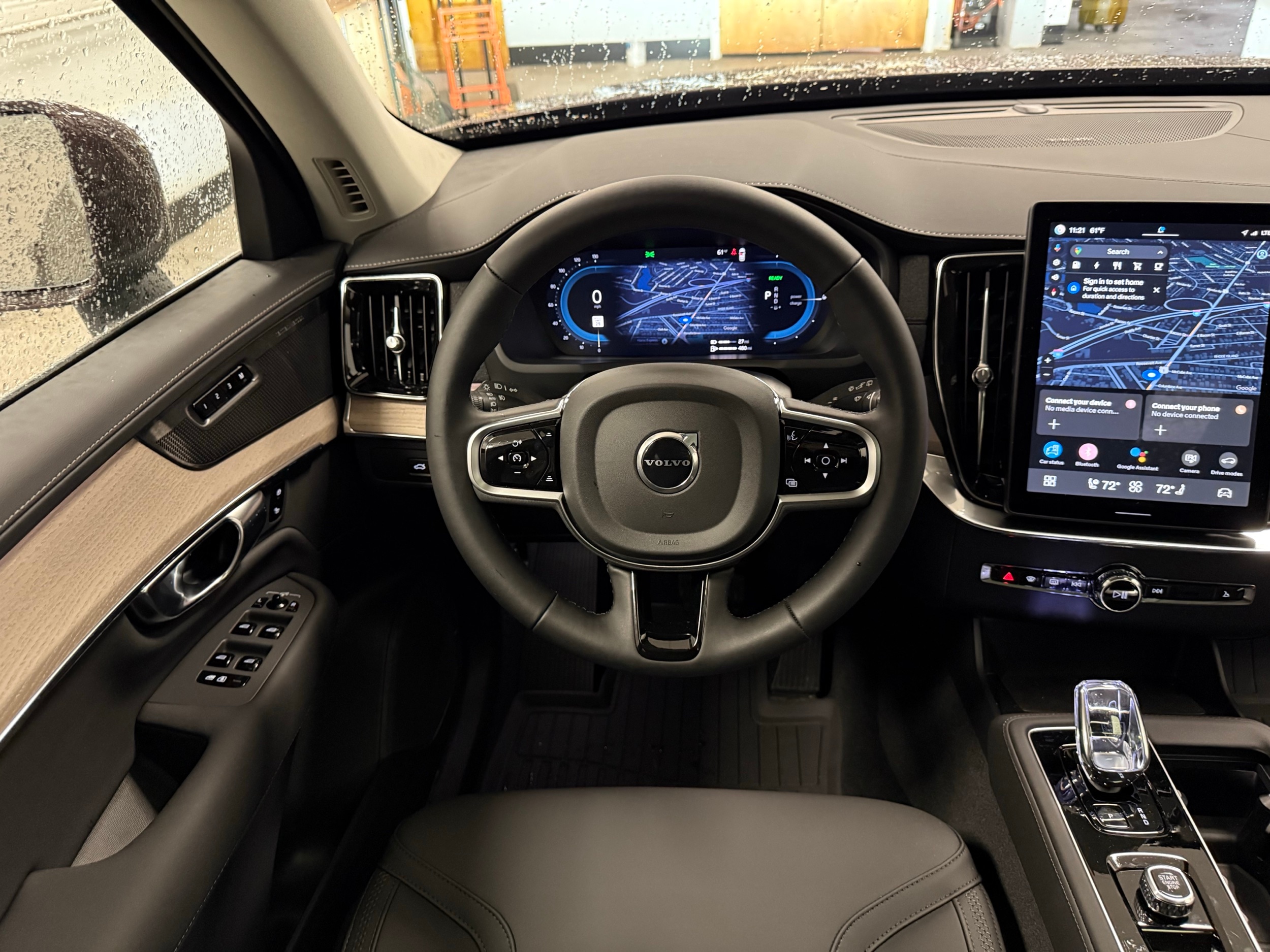 new 2025 Volvo XC90 plug-in hybrid car, priced at $79,195
