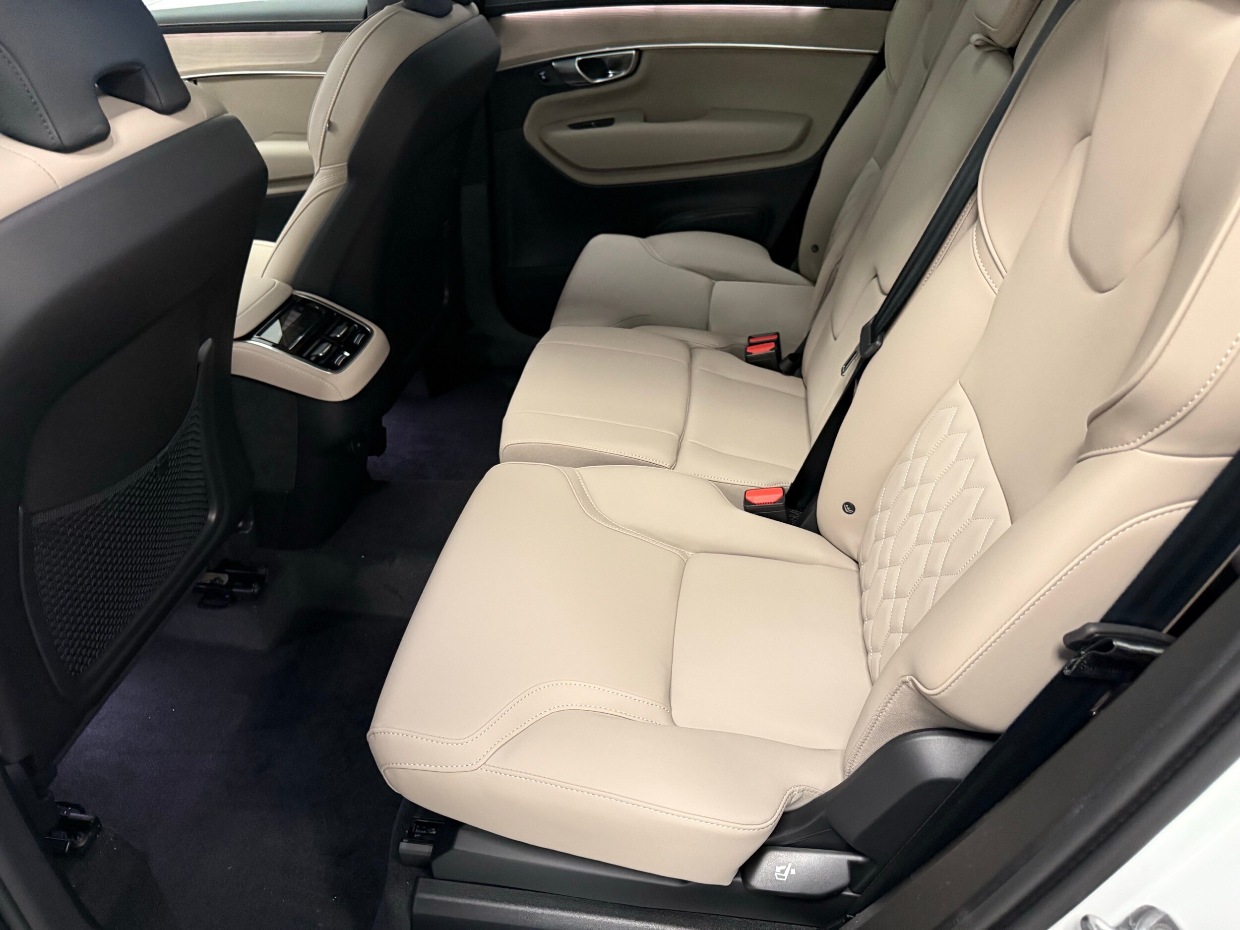 new 2026 Volvo XC90 car, priced at $71,825