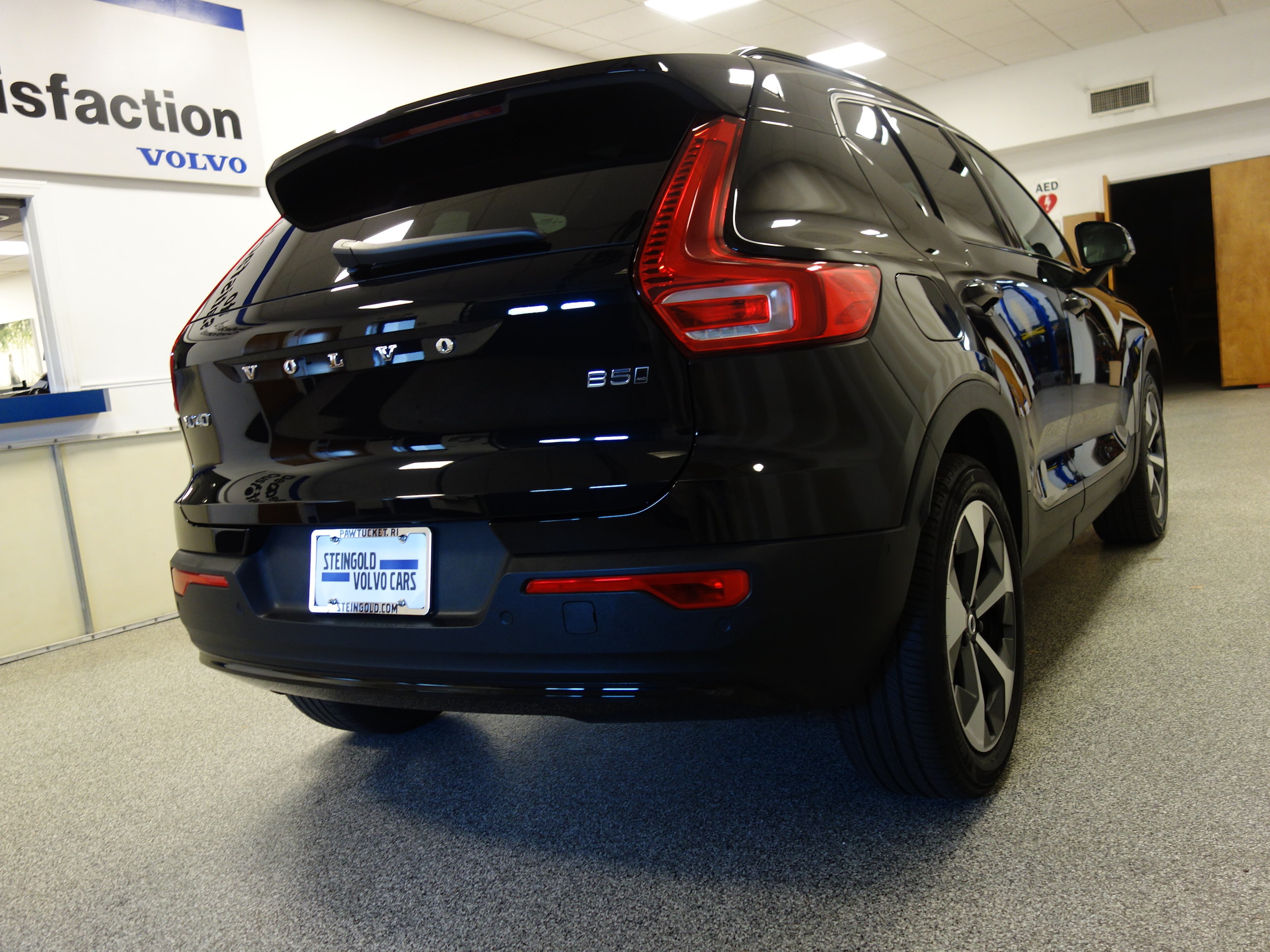 used 2024 Volvo XC40 car, priced at $38,900