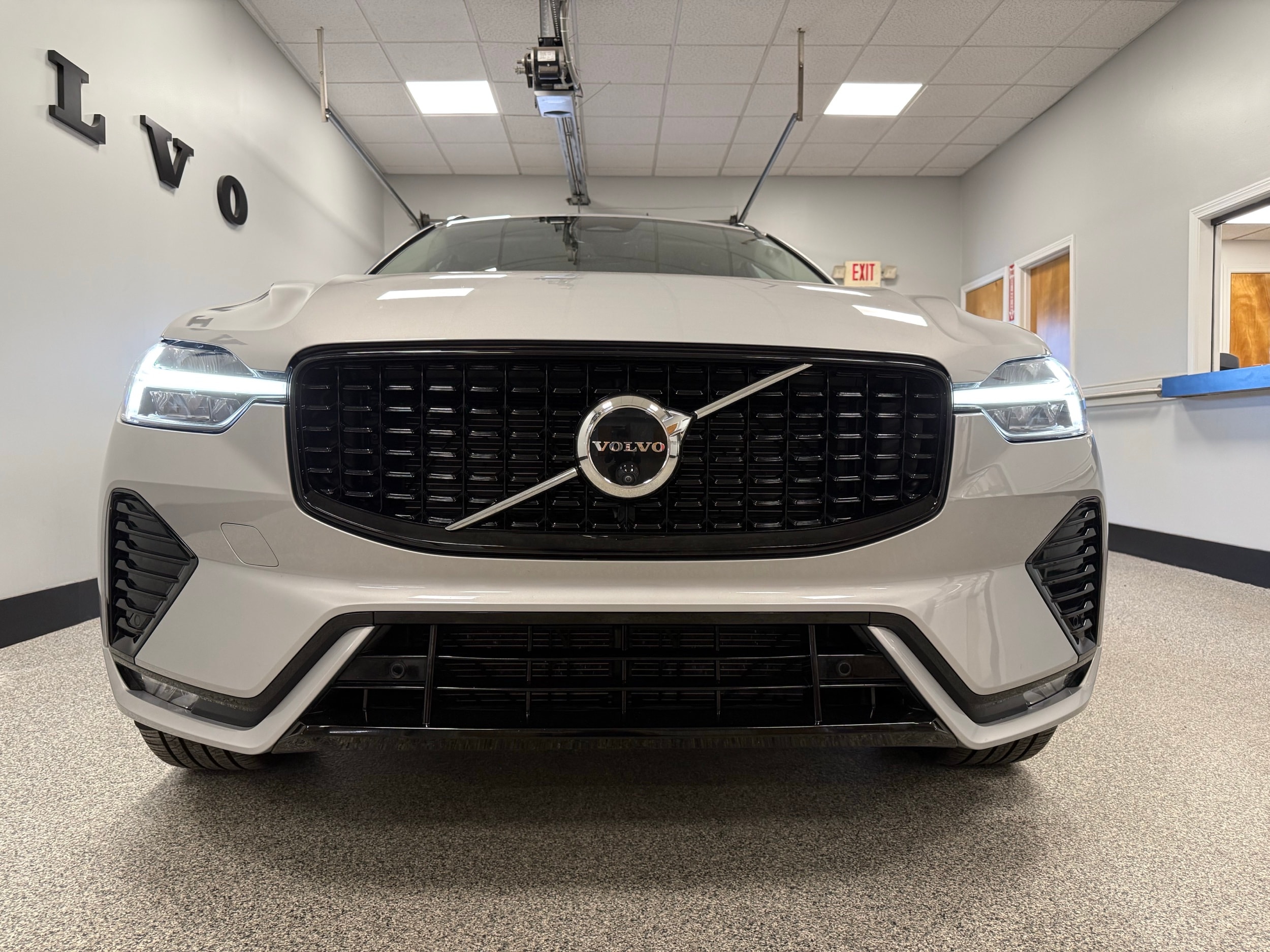 used 2025 Volvo XC60 car, priced at $47,500