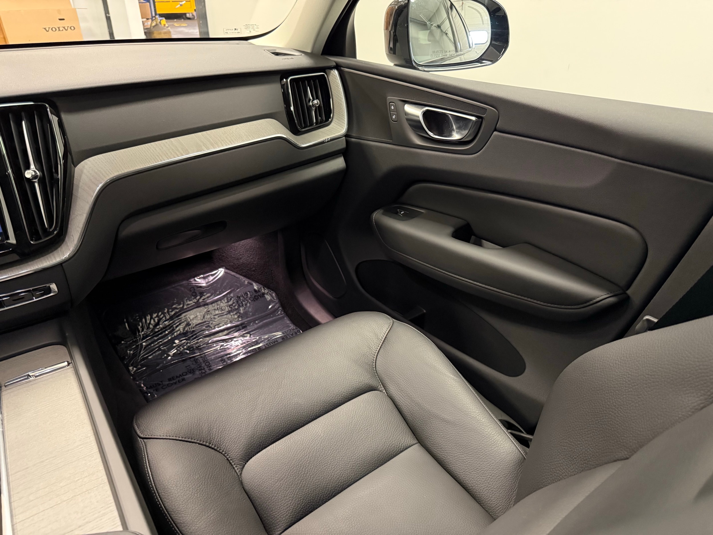 used 2025 Volvo XC60 car, priced at $46,200