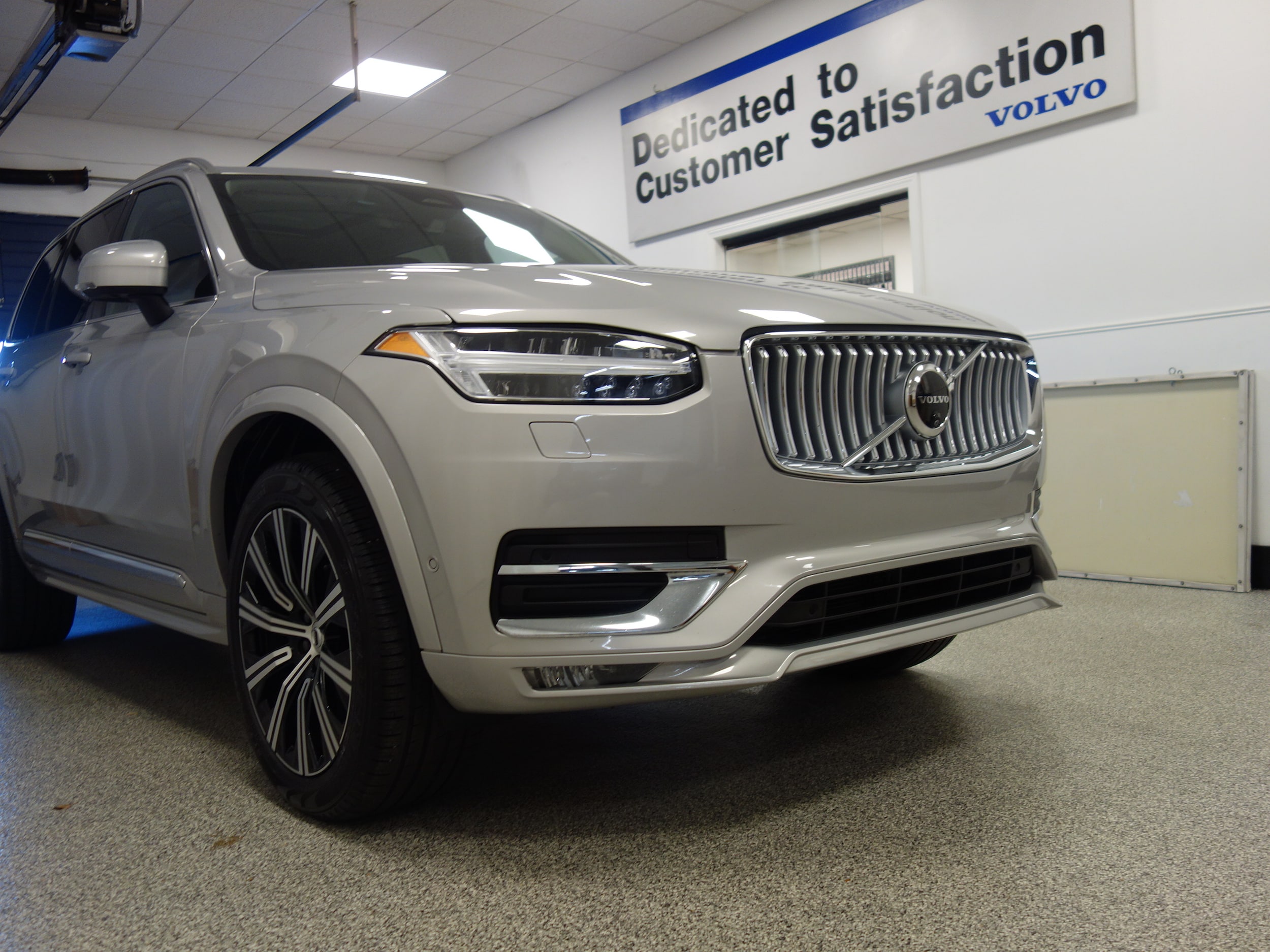 used 2024 Volvo XC90 car, priced at $46,500