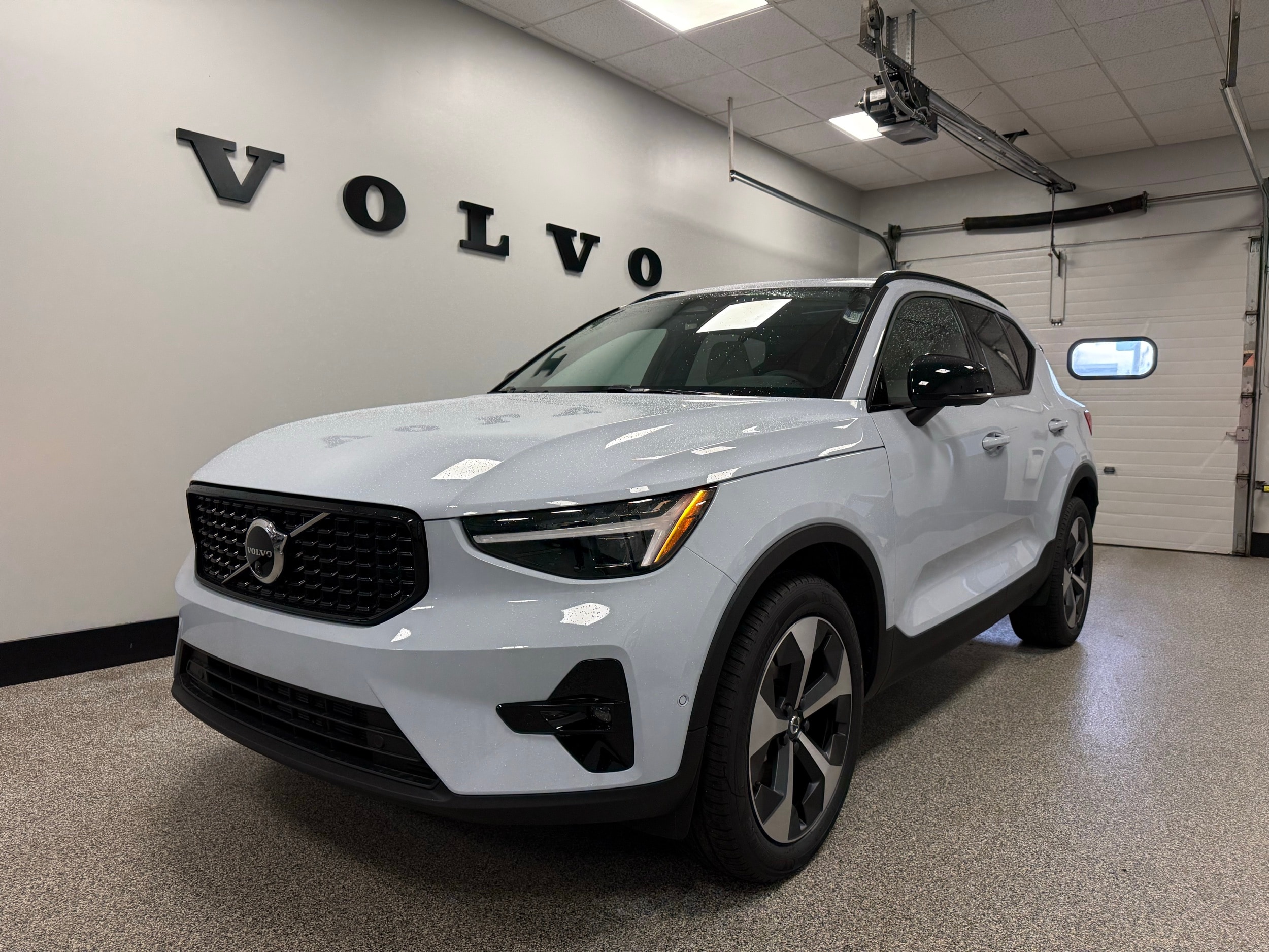 new 2025 Volvo XC40 car, priced at $48,335