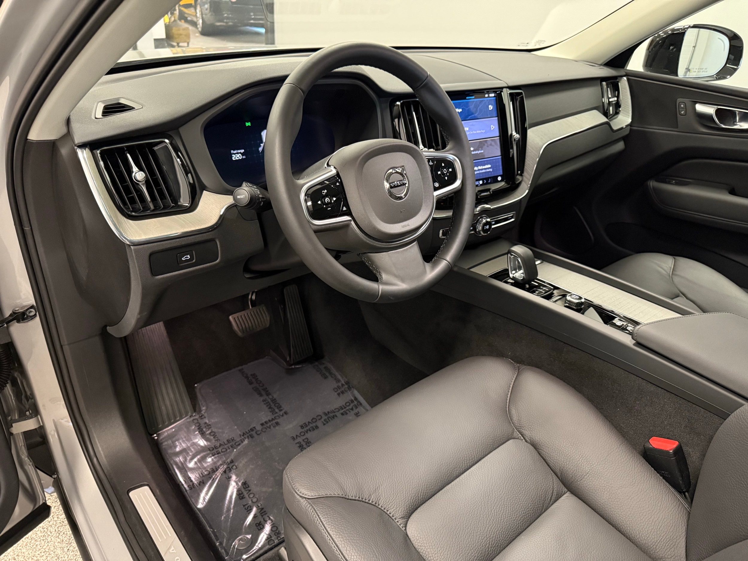 used 2025 Volvo XC60 car, priced at $46,600