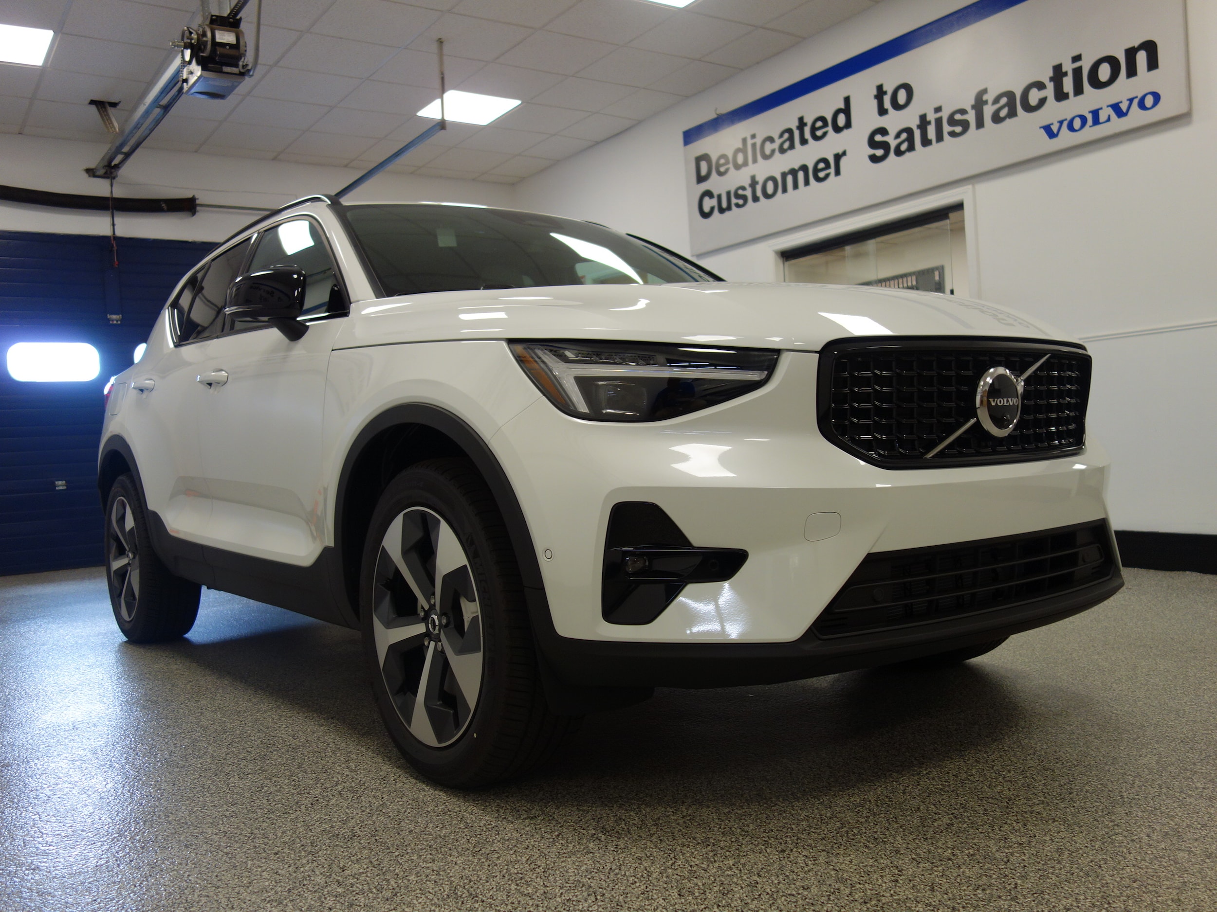 new 2025 Volvo XC40 car, priced at $48,315