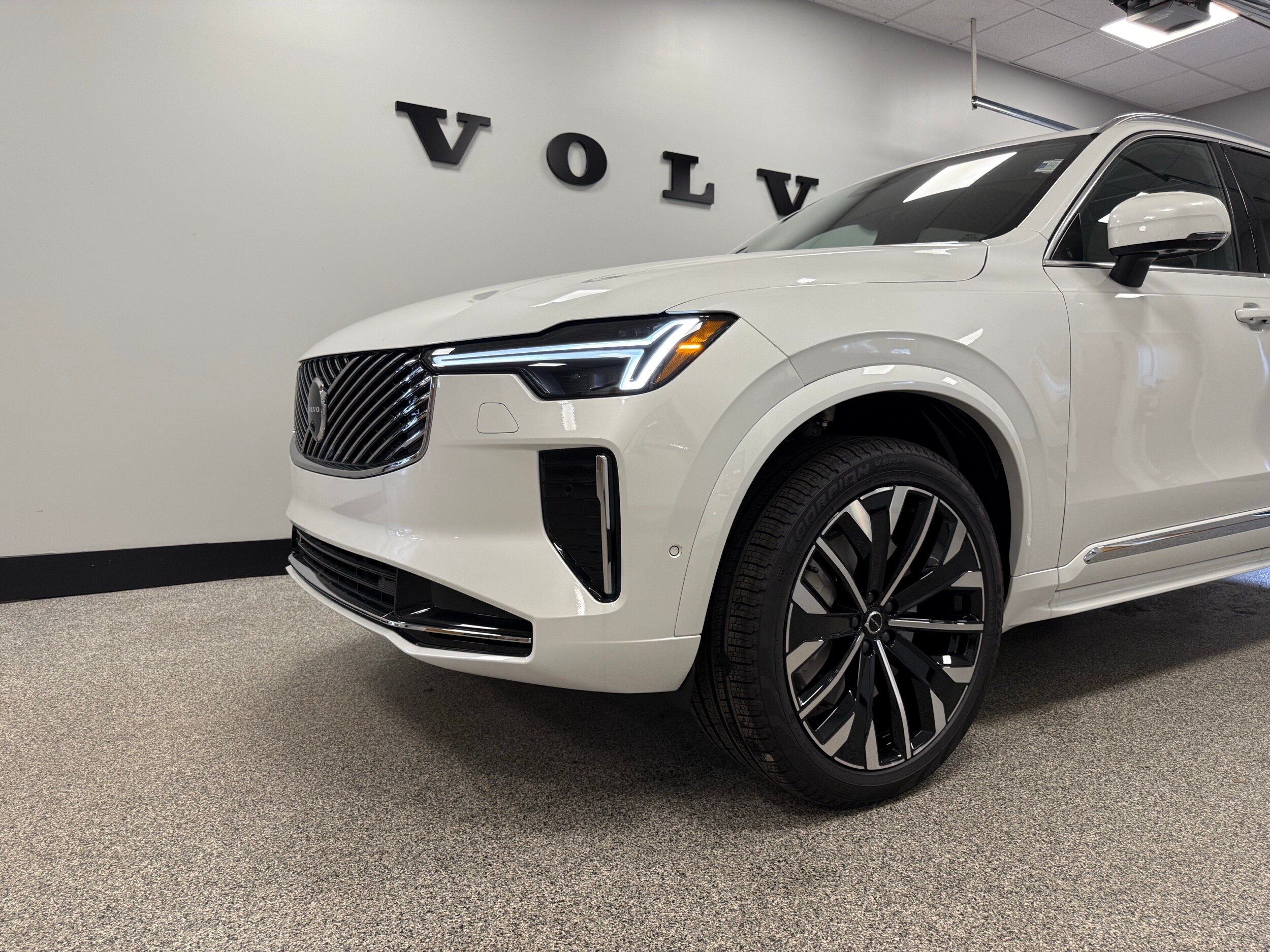 new 2026 Volvo XC90 car, priced at $71,825