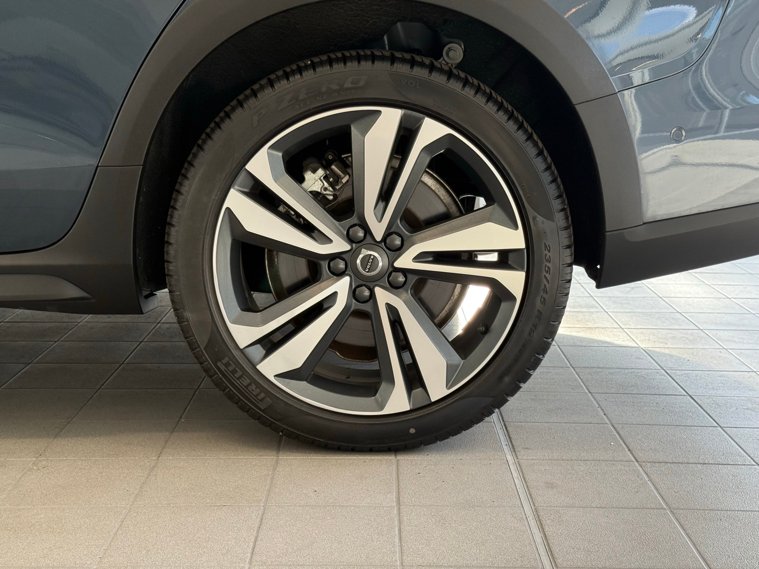 used 2024 Volvo V60 Cross Country car, priced at $49,500