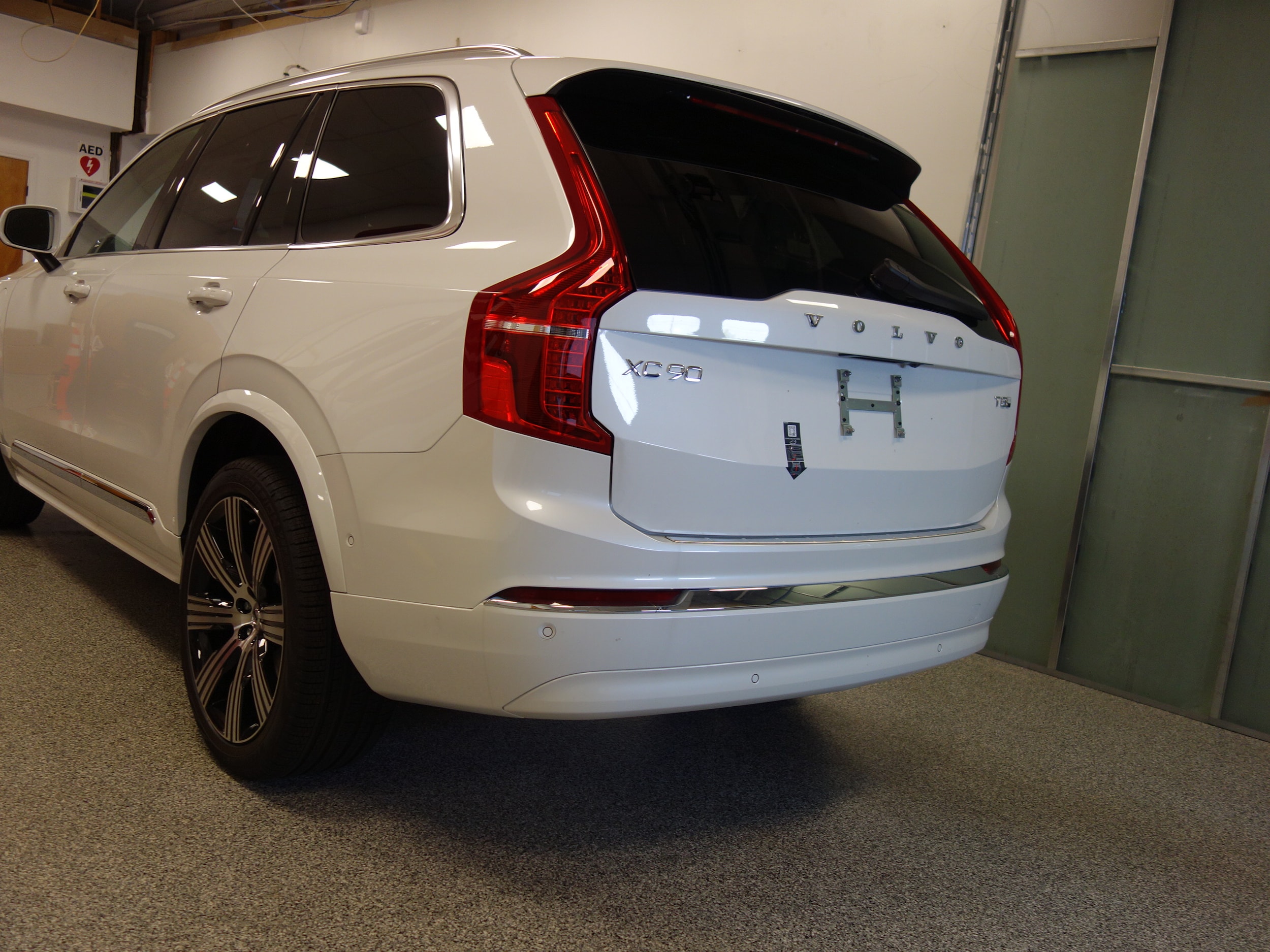 new 2025 Volvo XC90 plug-in hybrid car, priced at $78,950