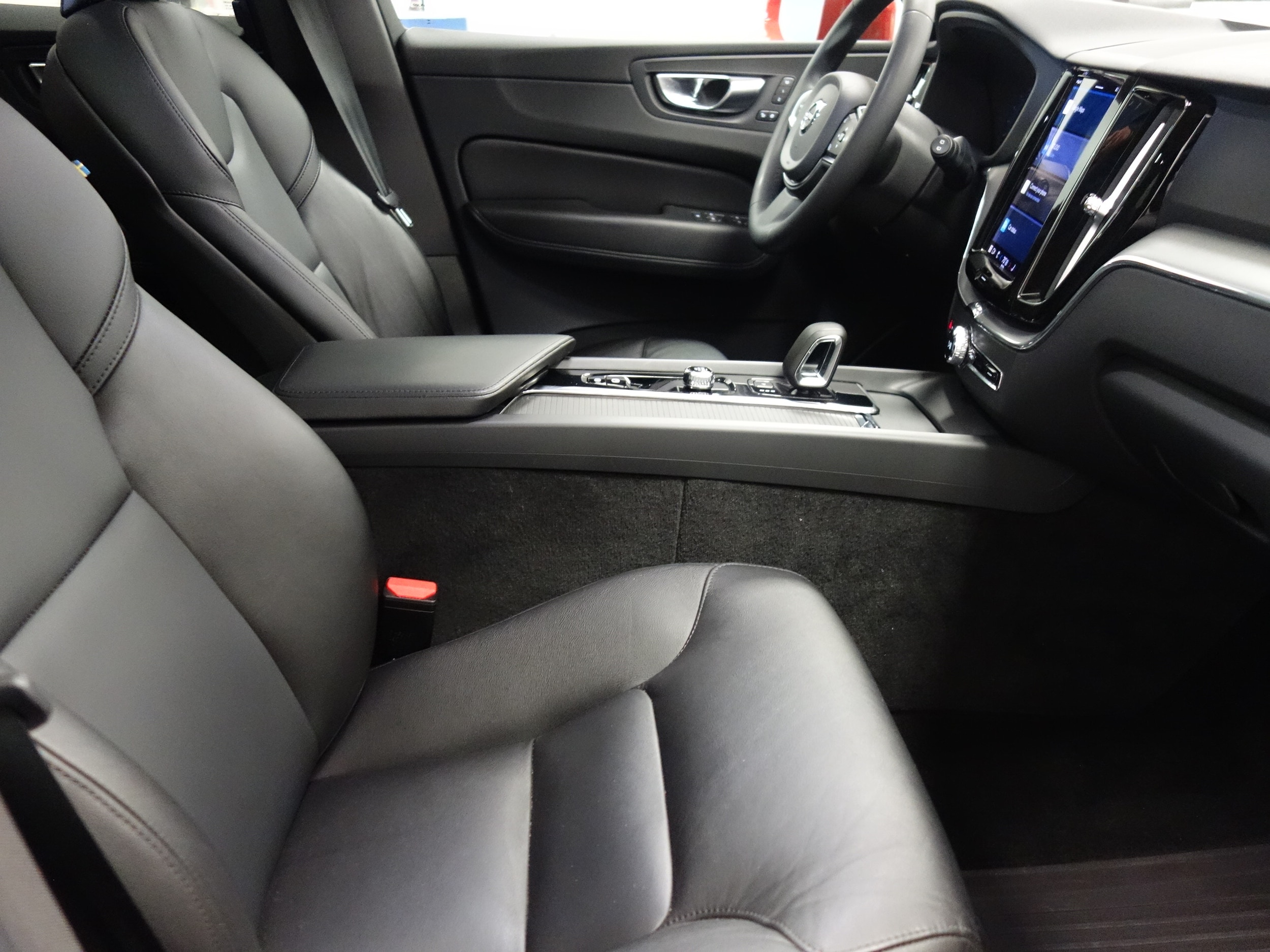 used 2023 Volvo XC60 car, priced at $42,500