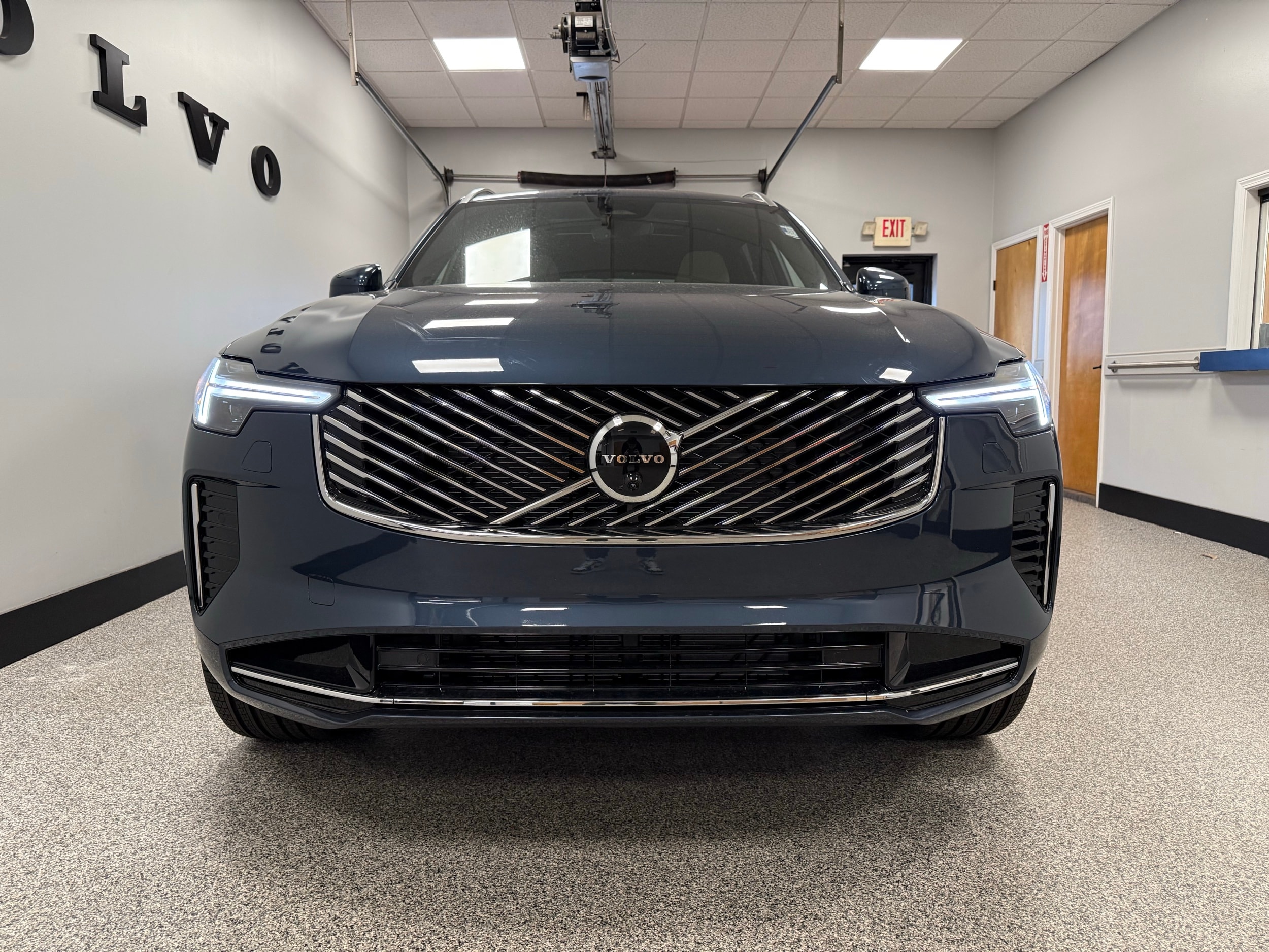 new 2026 Volvo XC90 car, priced at $71,825