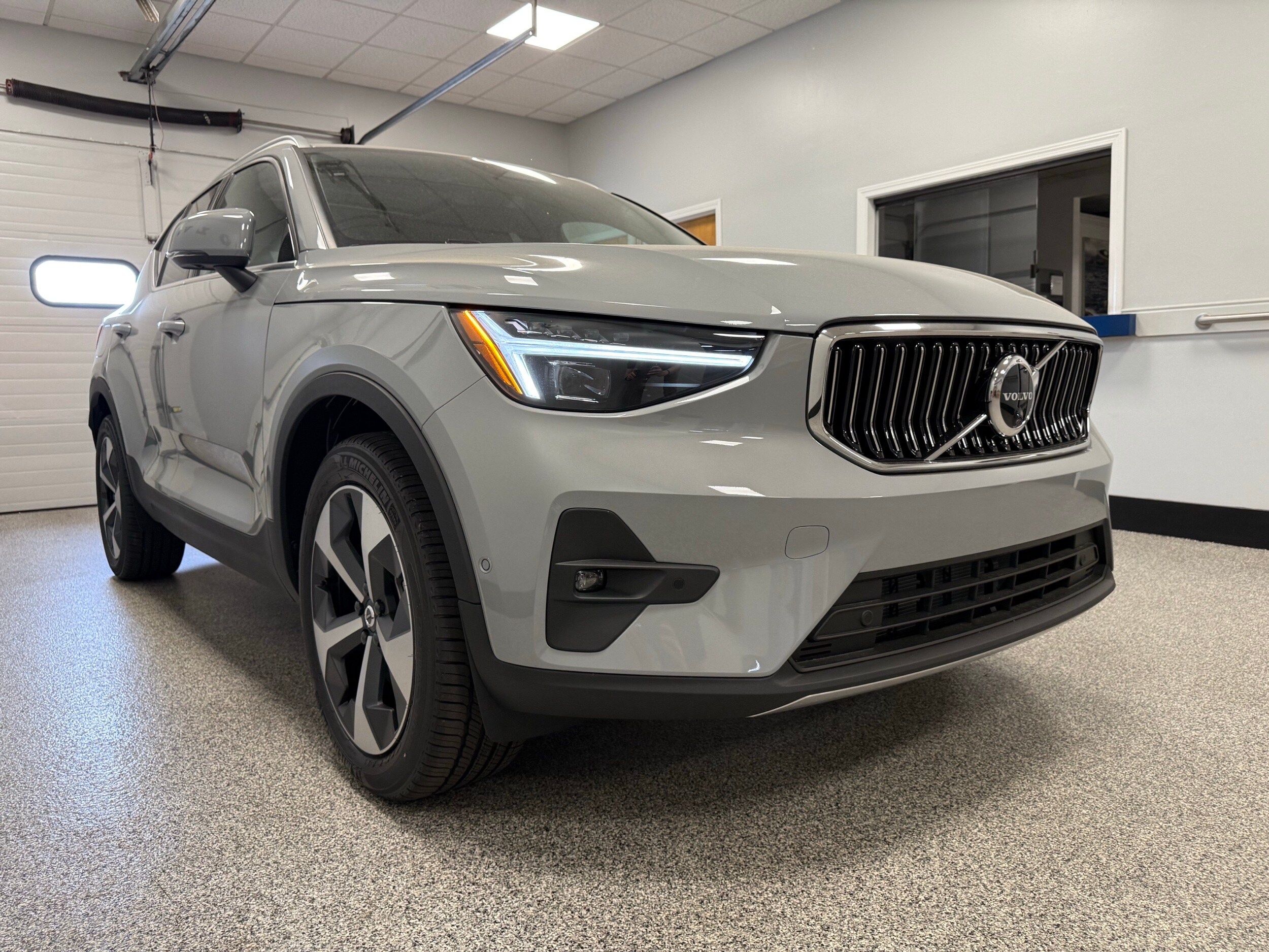 new 2025 Volvo XC40 car, priced at $48,335
