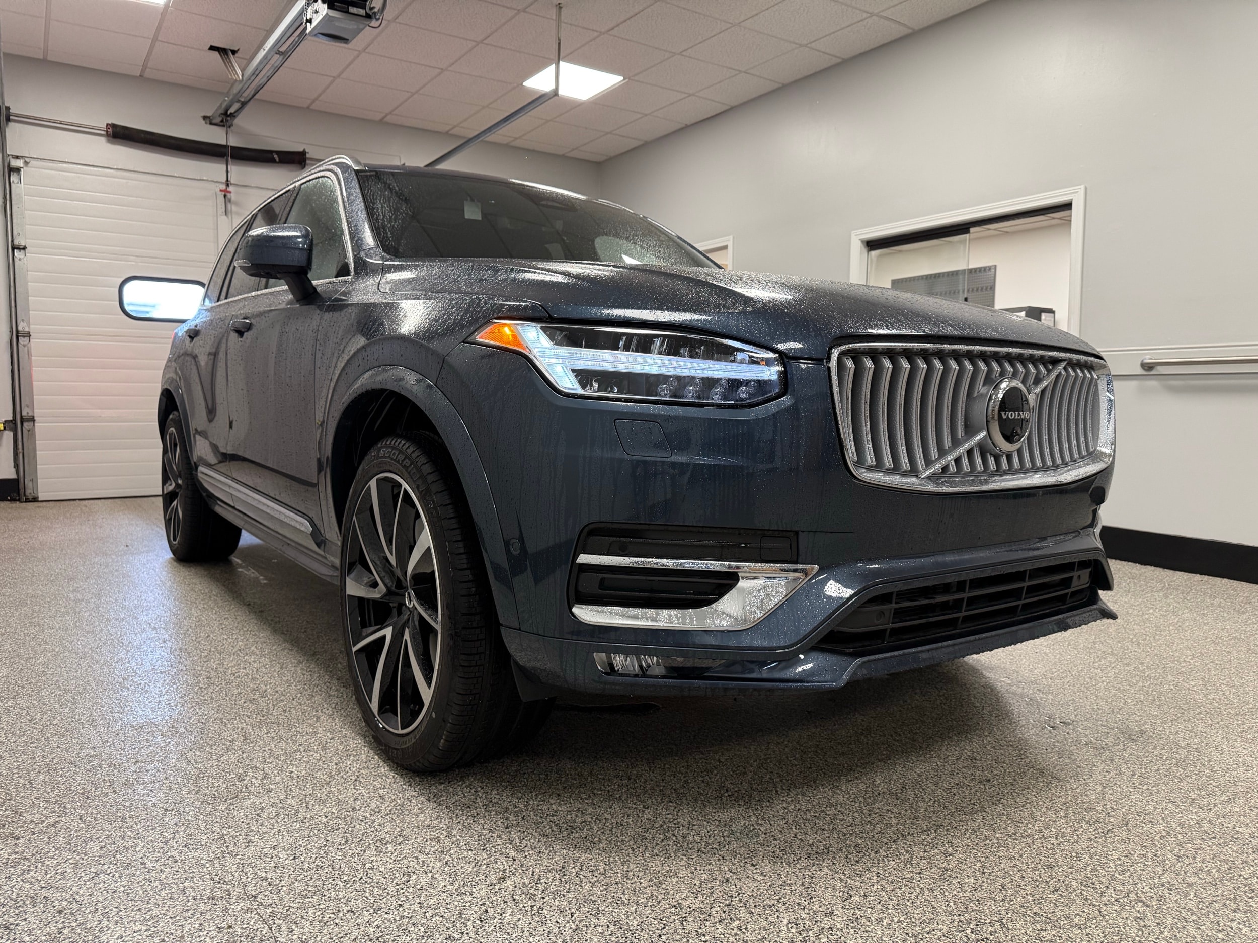 new 2025 Volvo XC90 car, priced at $69,450