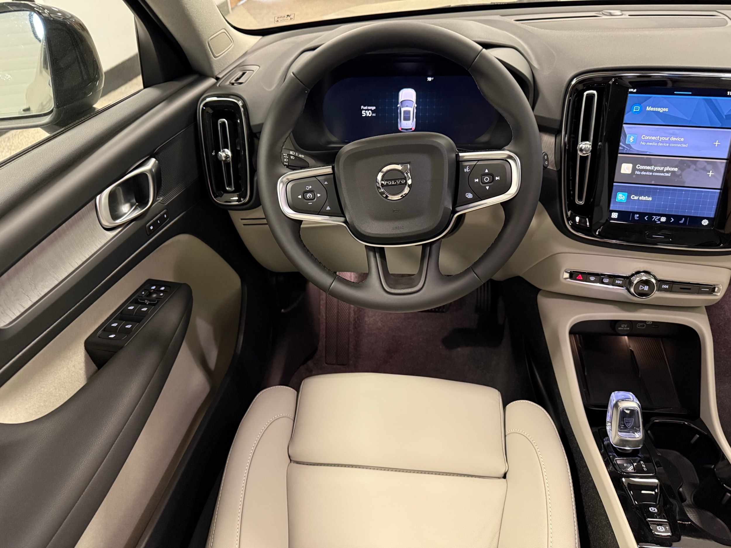 new 2025 Volvo XC40 car, priced at $49,810