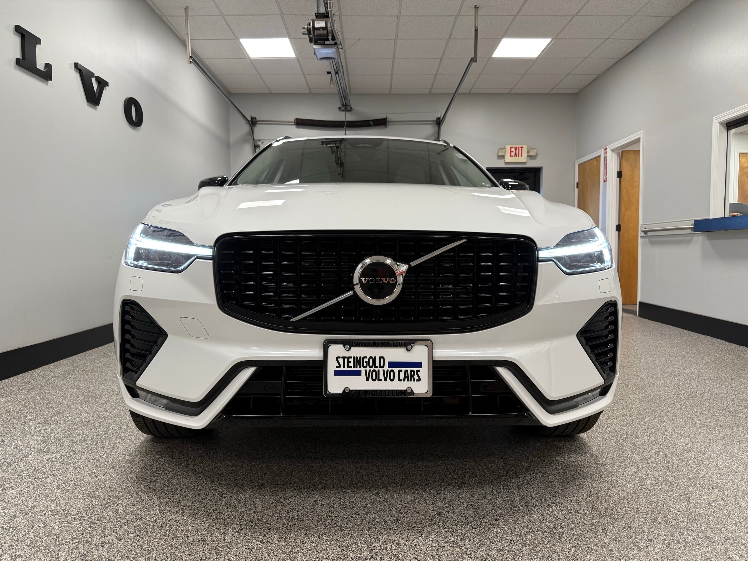 used 2024 Volvo XC60 car, priced at $43,500