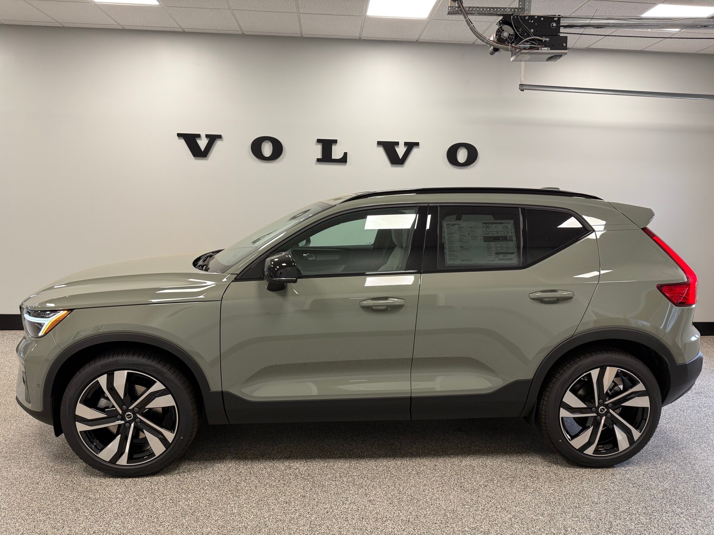 new 2025 Volvo XC40 car, priced at $49,810
