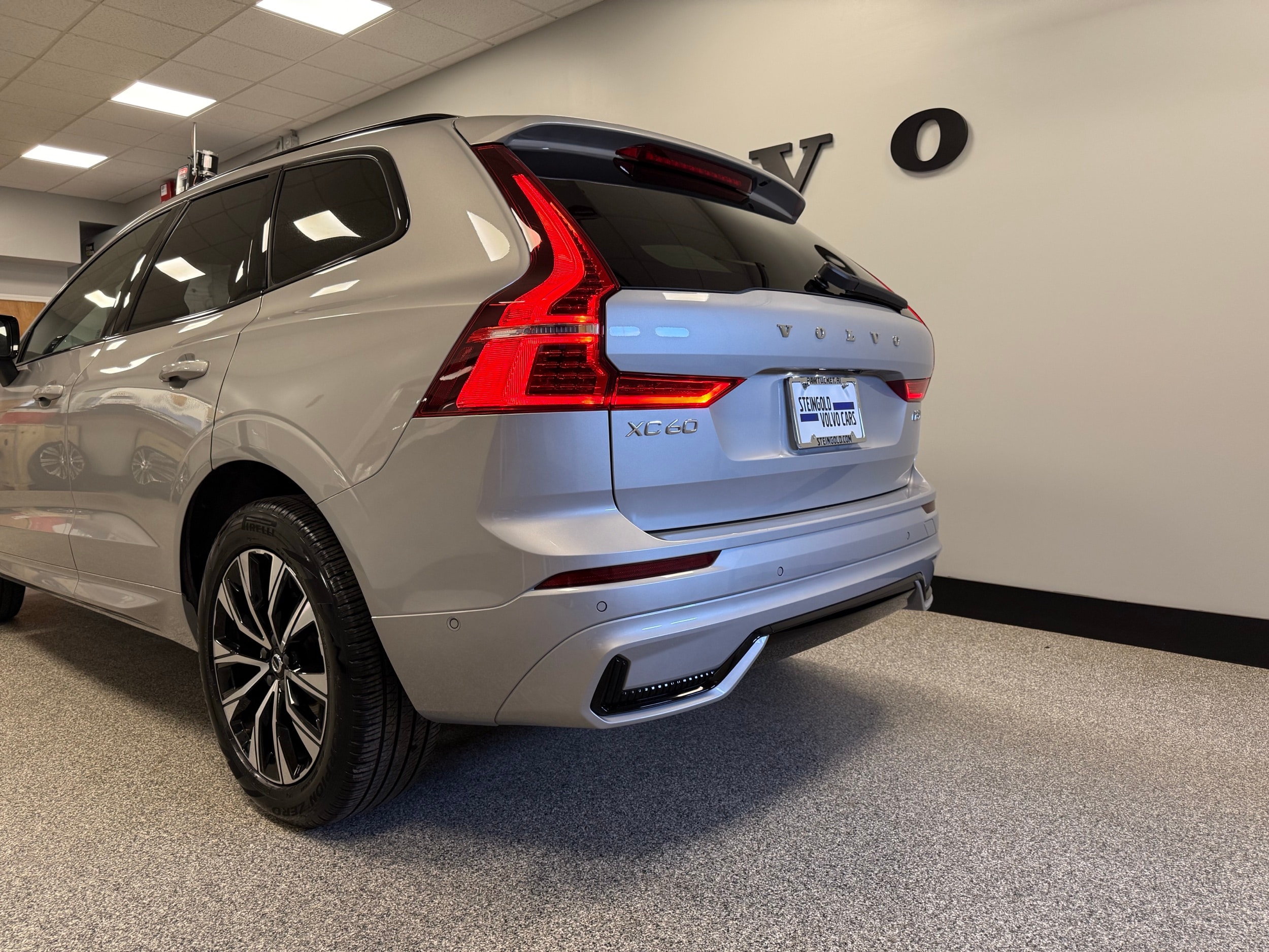 used 2025 Volvo XC60 car, priced at $47,500