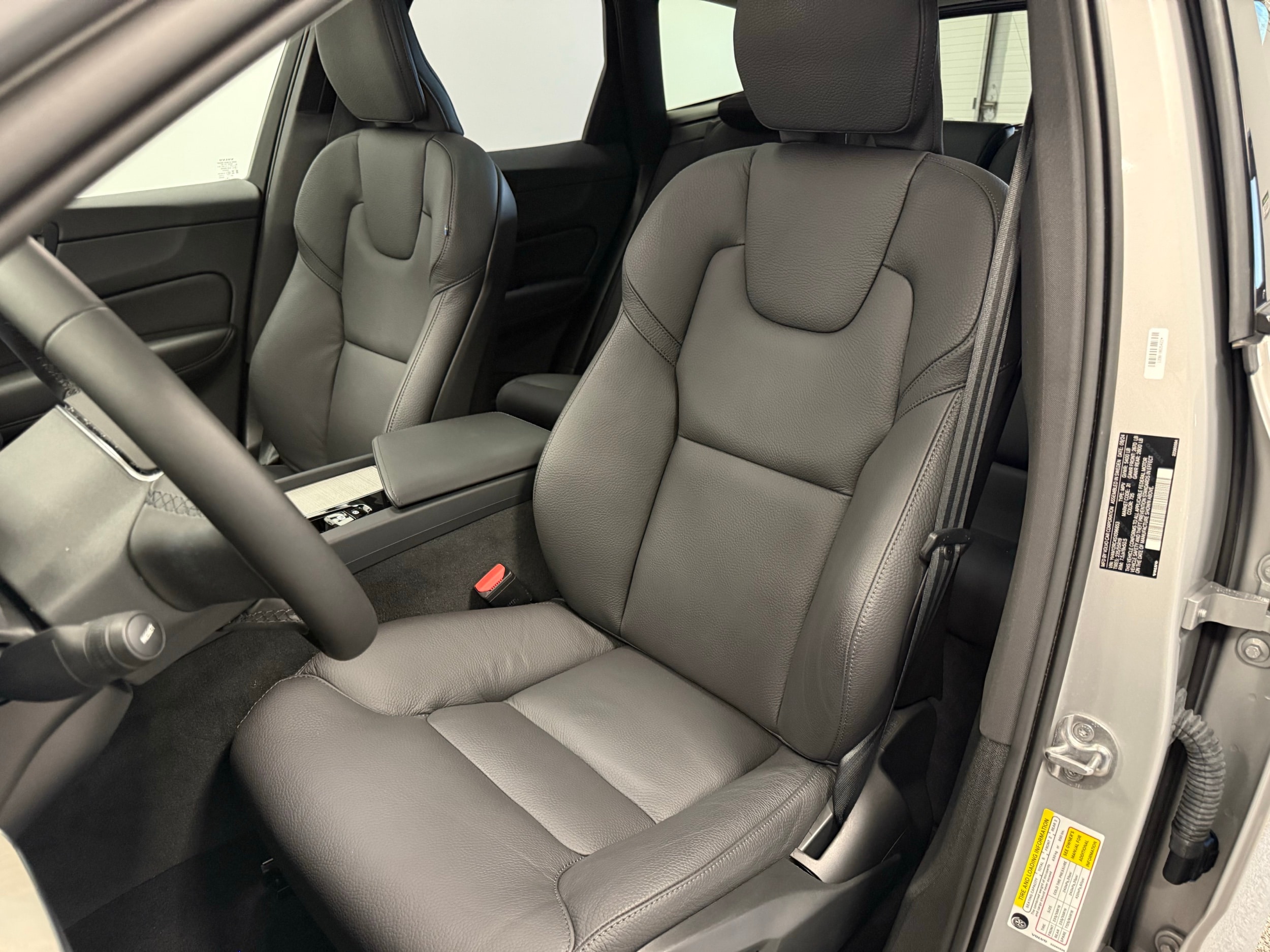 used 2025 Volvo XC60 car, priced at $46,600