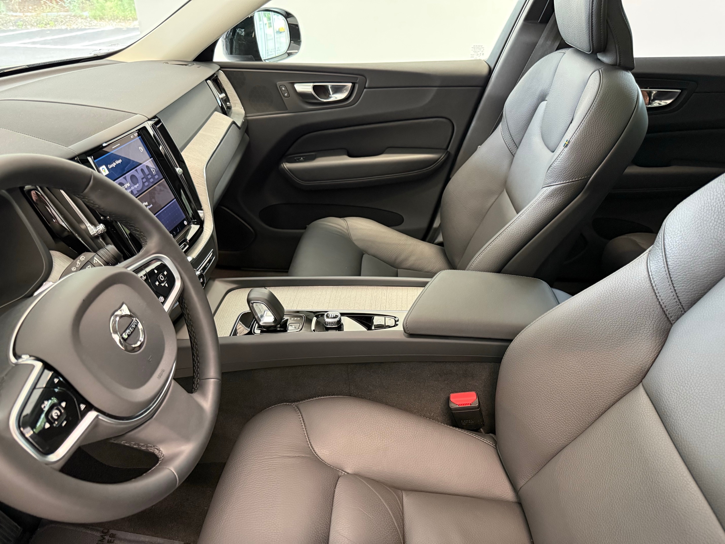 used 2025 Volvo XC60 car, priced at $47,200