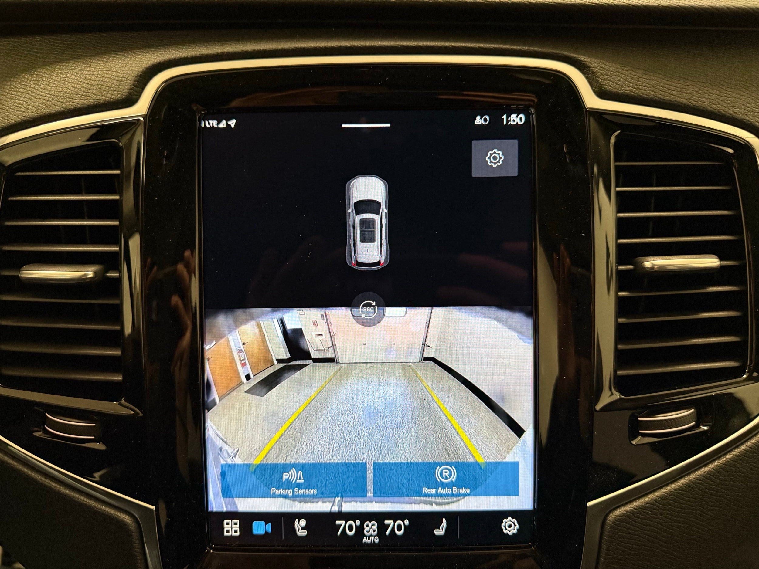 new 2025 Volvo XC90 car, priced at $68,455