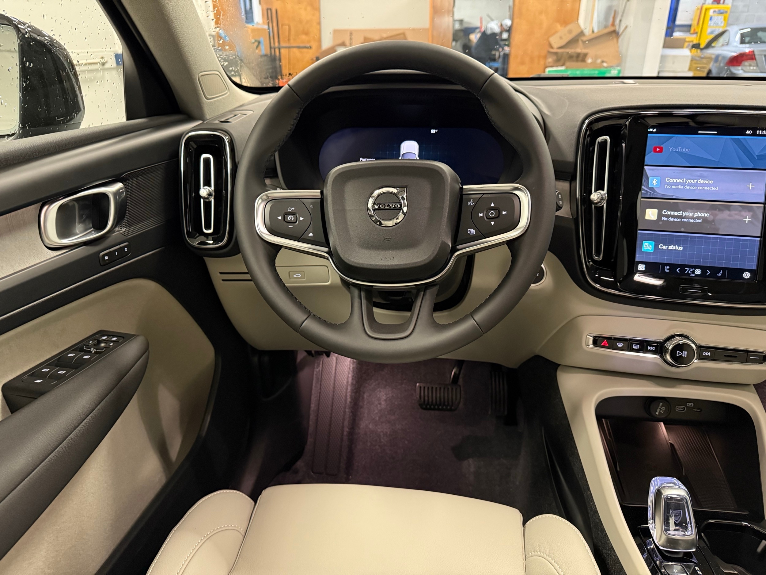 new 2025 Volvo XC40 car, priced at $48,335