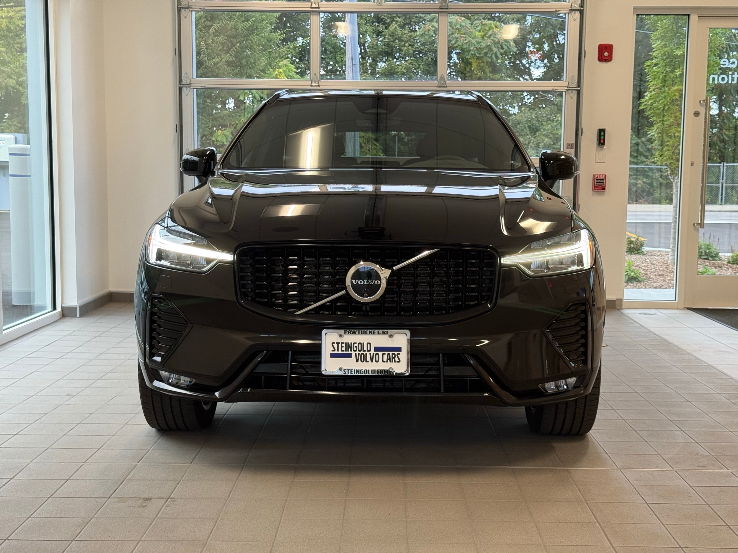used 2024 Volvo XC60 car, priced at $38,900