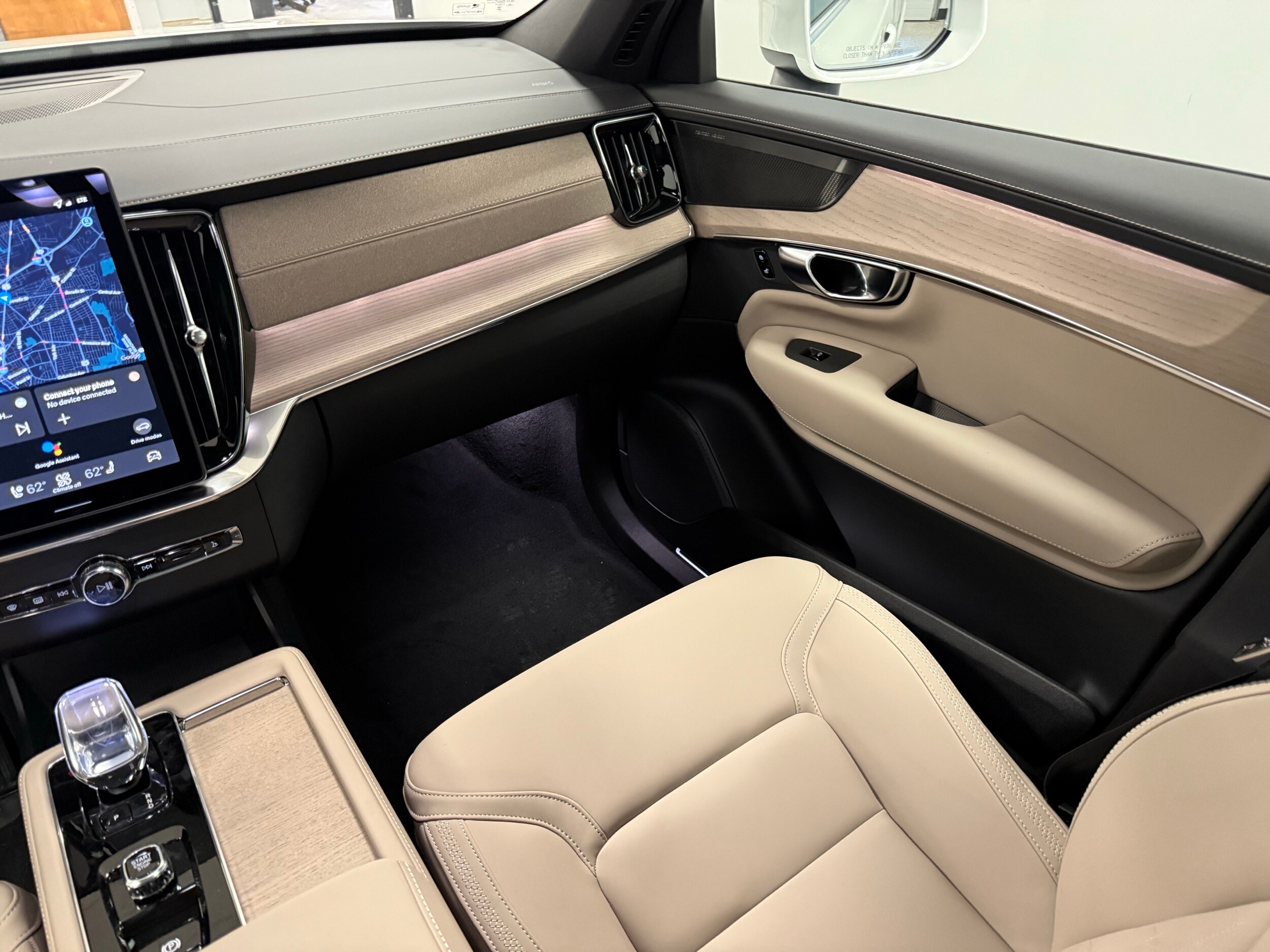 new 2026 Volvo XC90 car, priced at $71,825