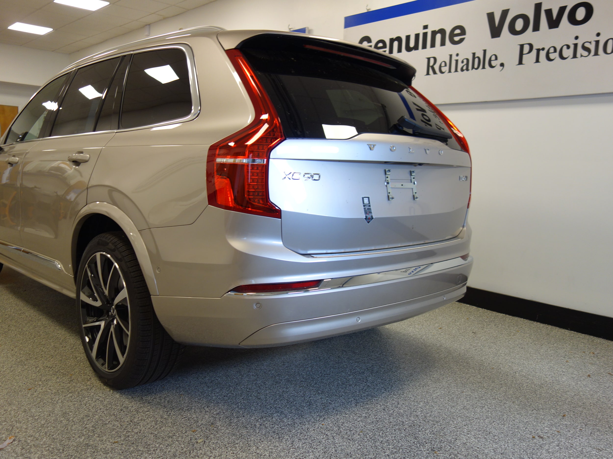 new 2024 Volvo XC90 car, priced at $72,655