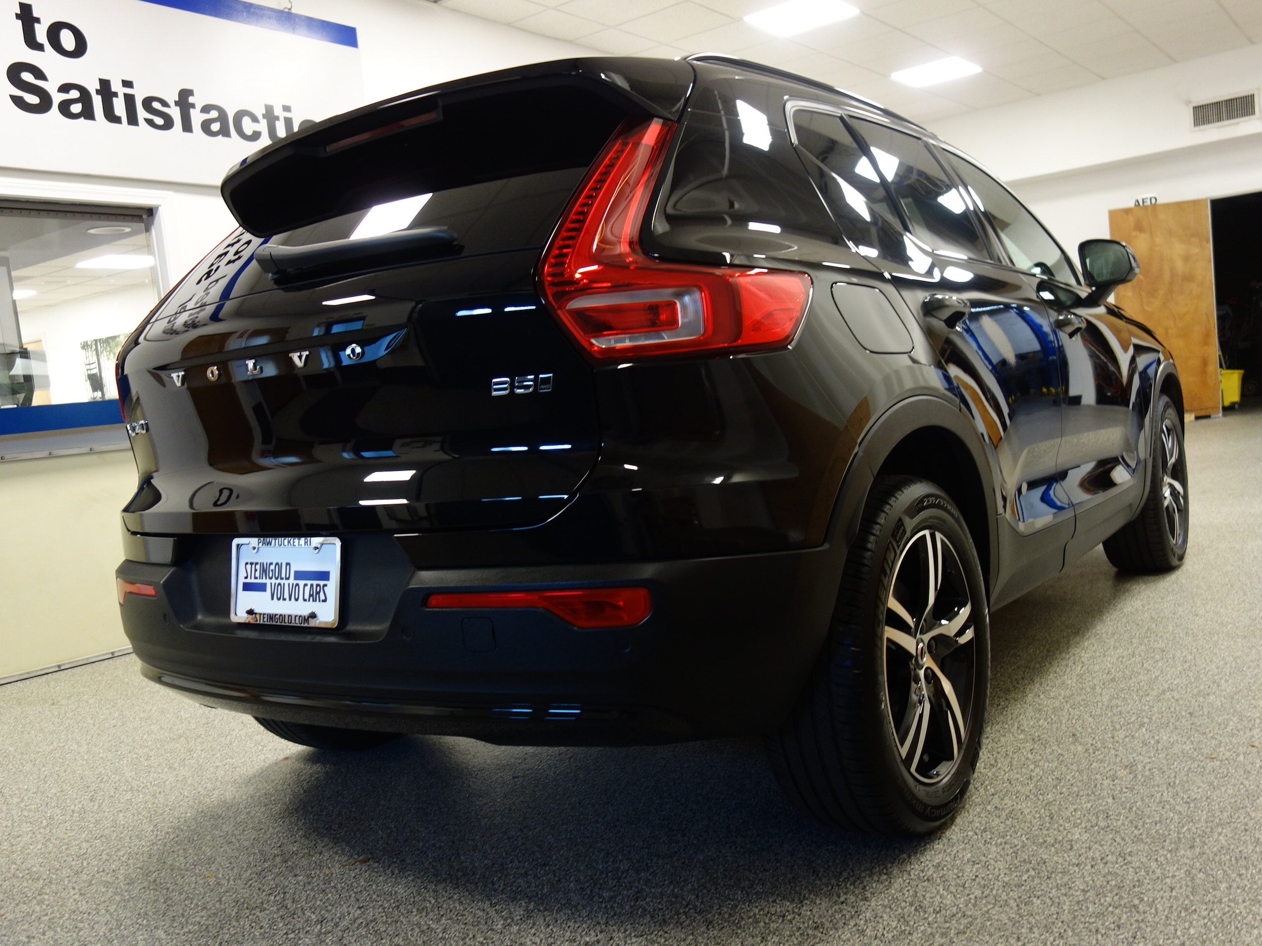 used 2024 Volvo XC40 car, priced at $34,500