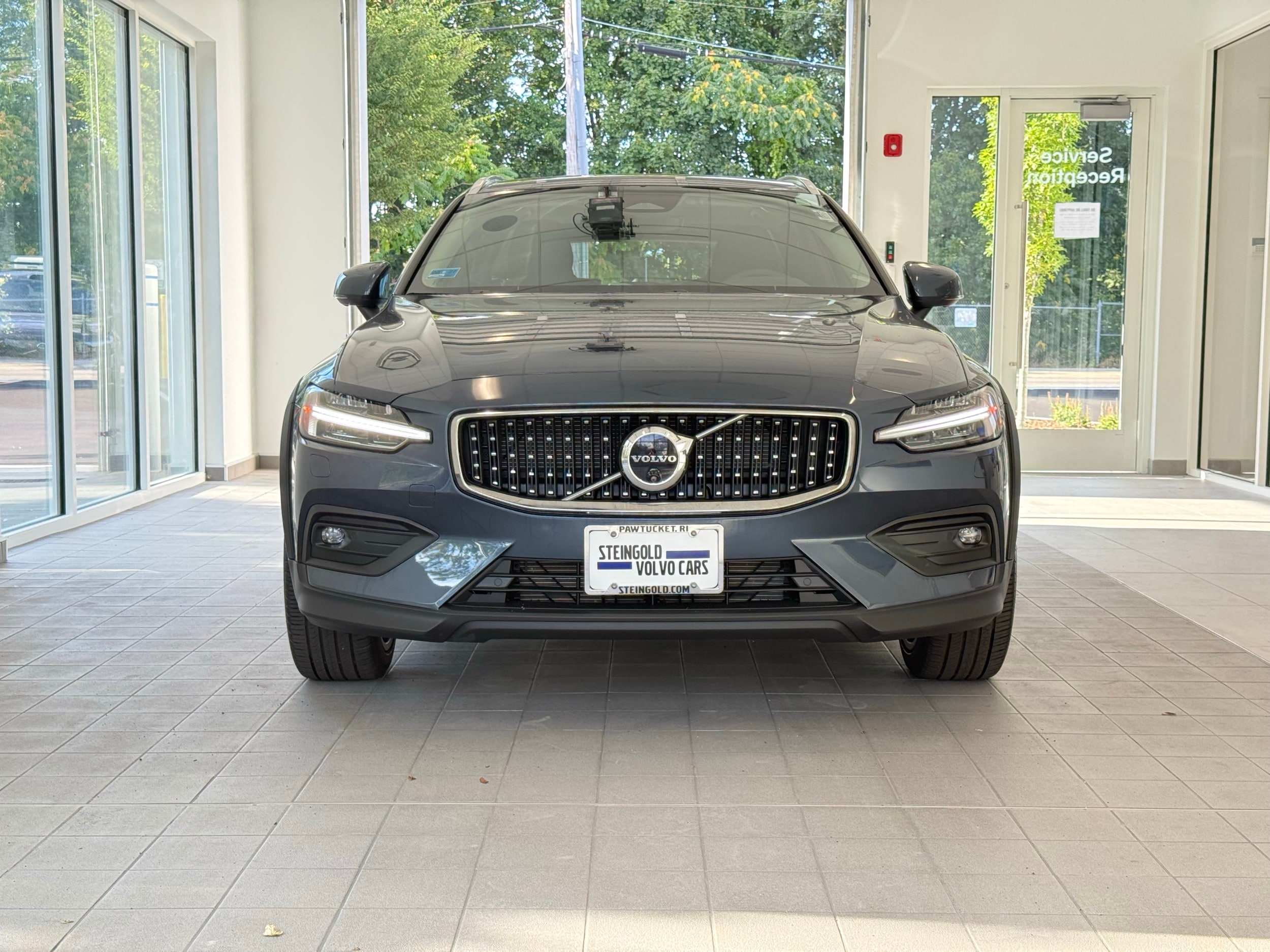 used 2024 Volvo V60 Cross Country car, priced at $49,500