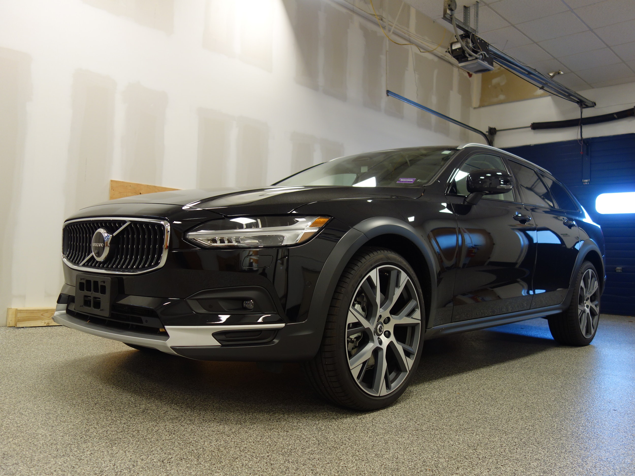 new 2025 Volvo V90 Cross Country car, priced at $73,125