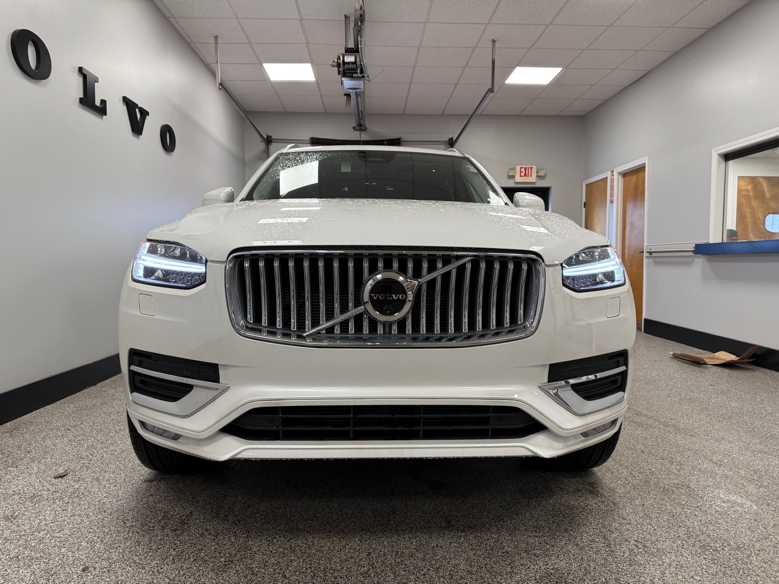 new 2025 Volvo XC90 car, priced at $68,455