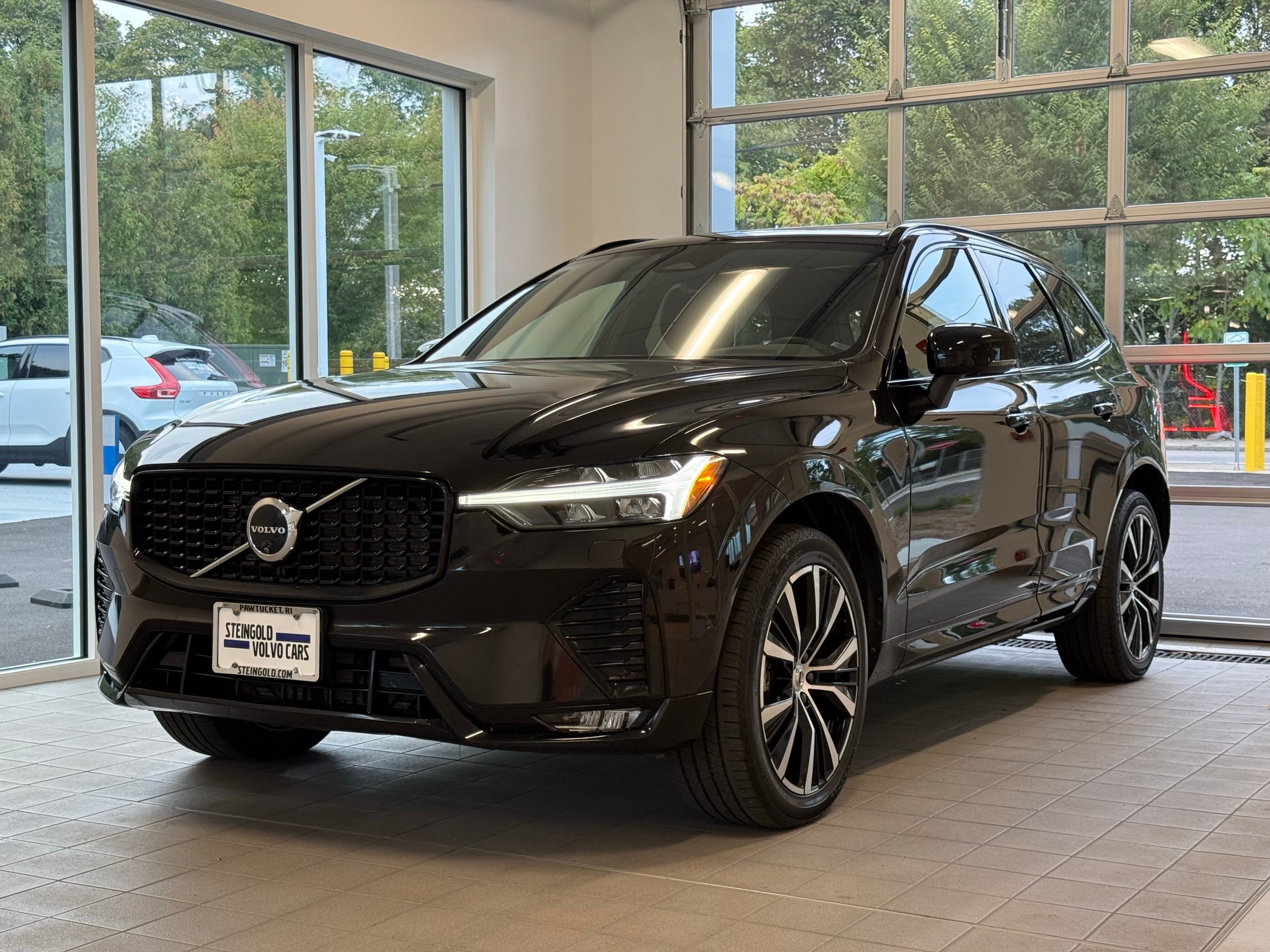 used 2024 Volvo XC60 car, priced at $38,900