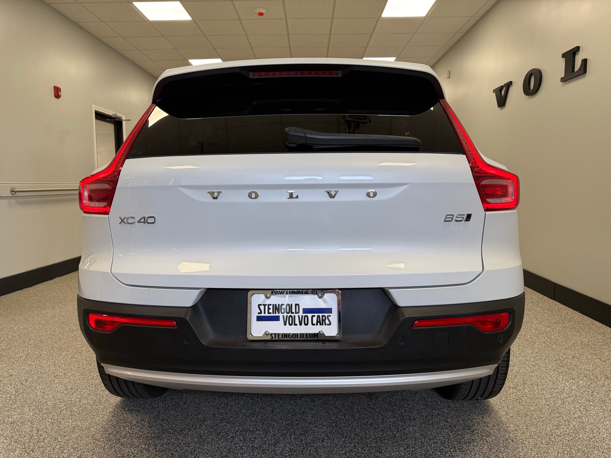 used 2025 Volvo XC40 car, priced at $42,500