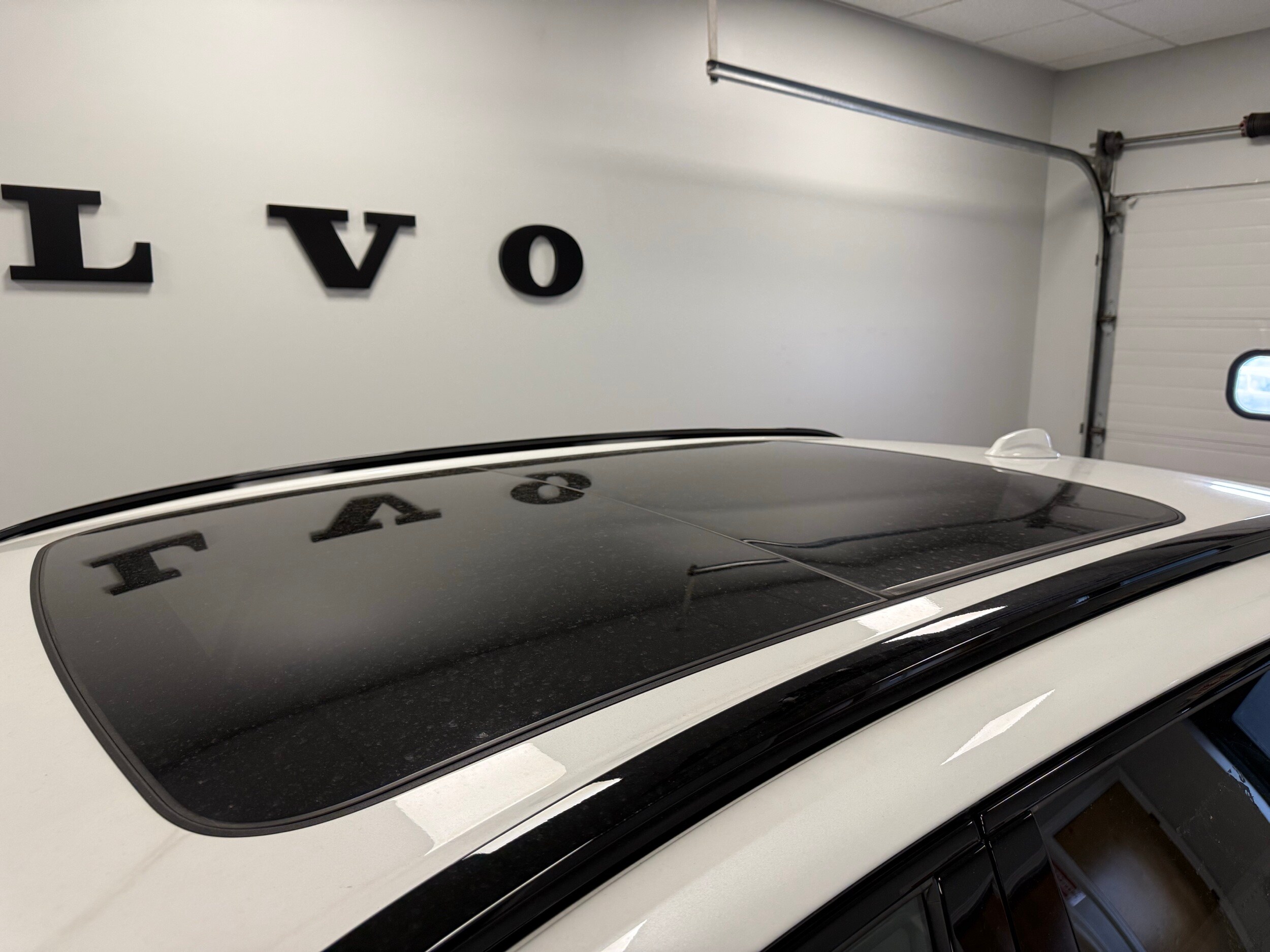 new 2025 Volvo XC60 car, priced at $55,360