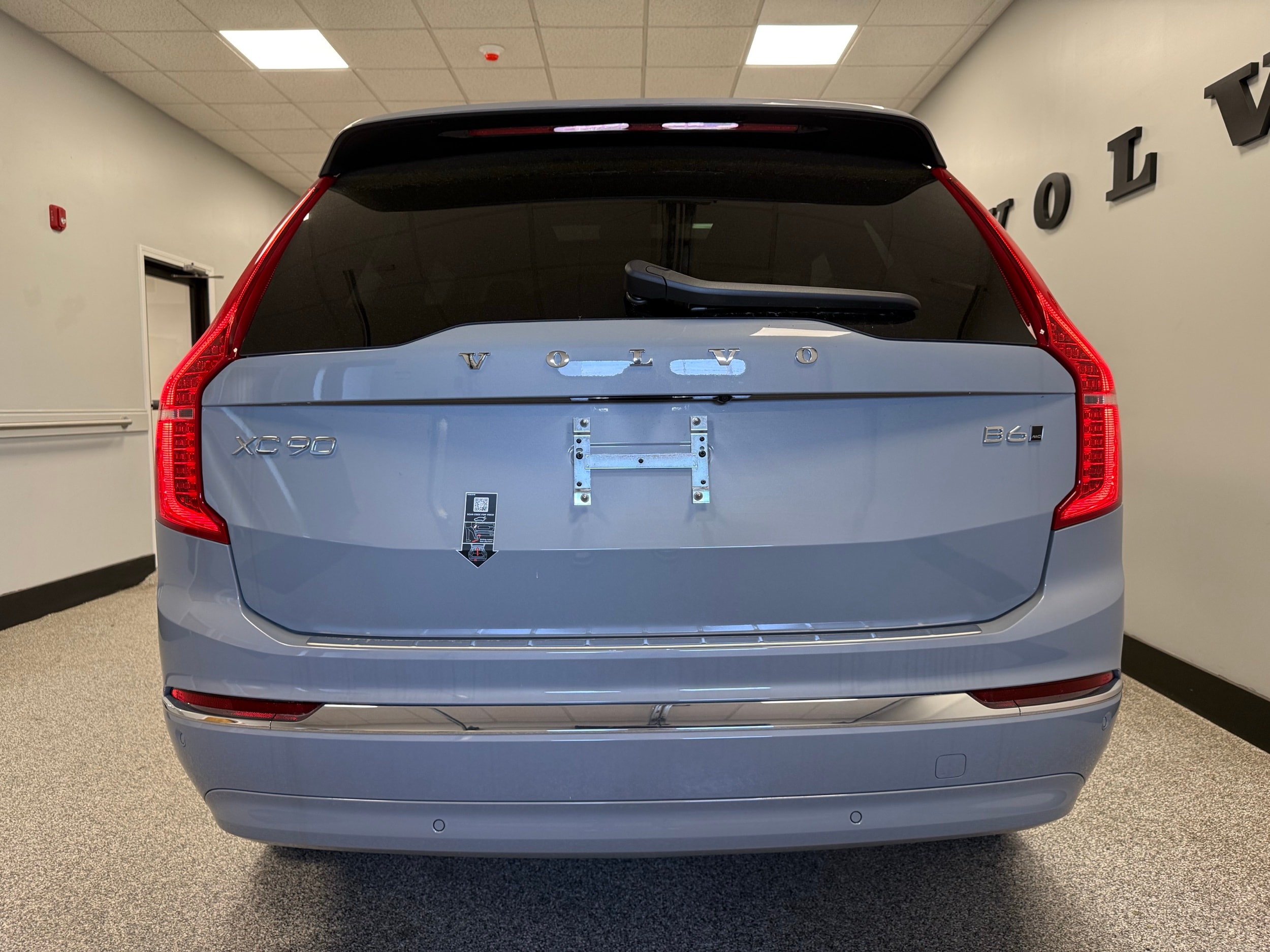 new 2025 Volvo XC90 car, priced at $68,955