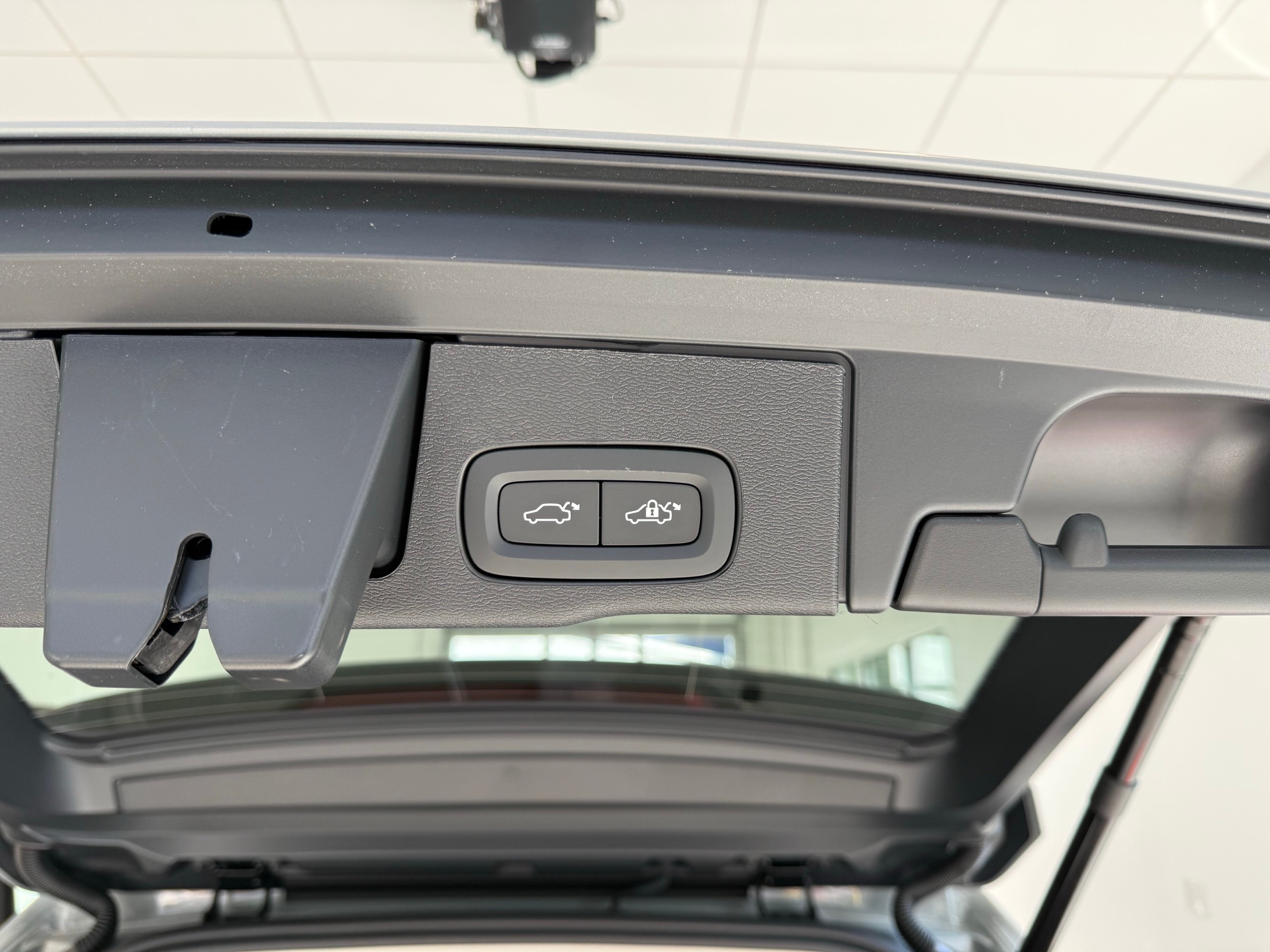 new 2026 Volvo XC60 car, priced at $63,935