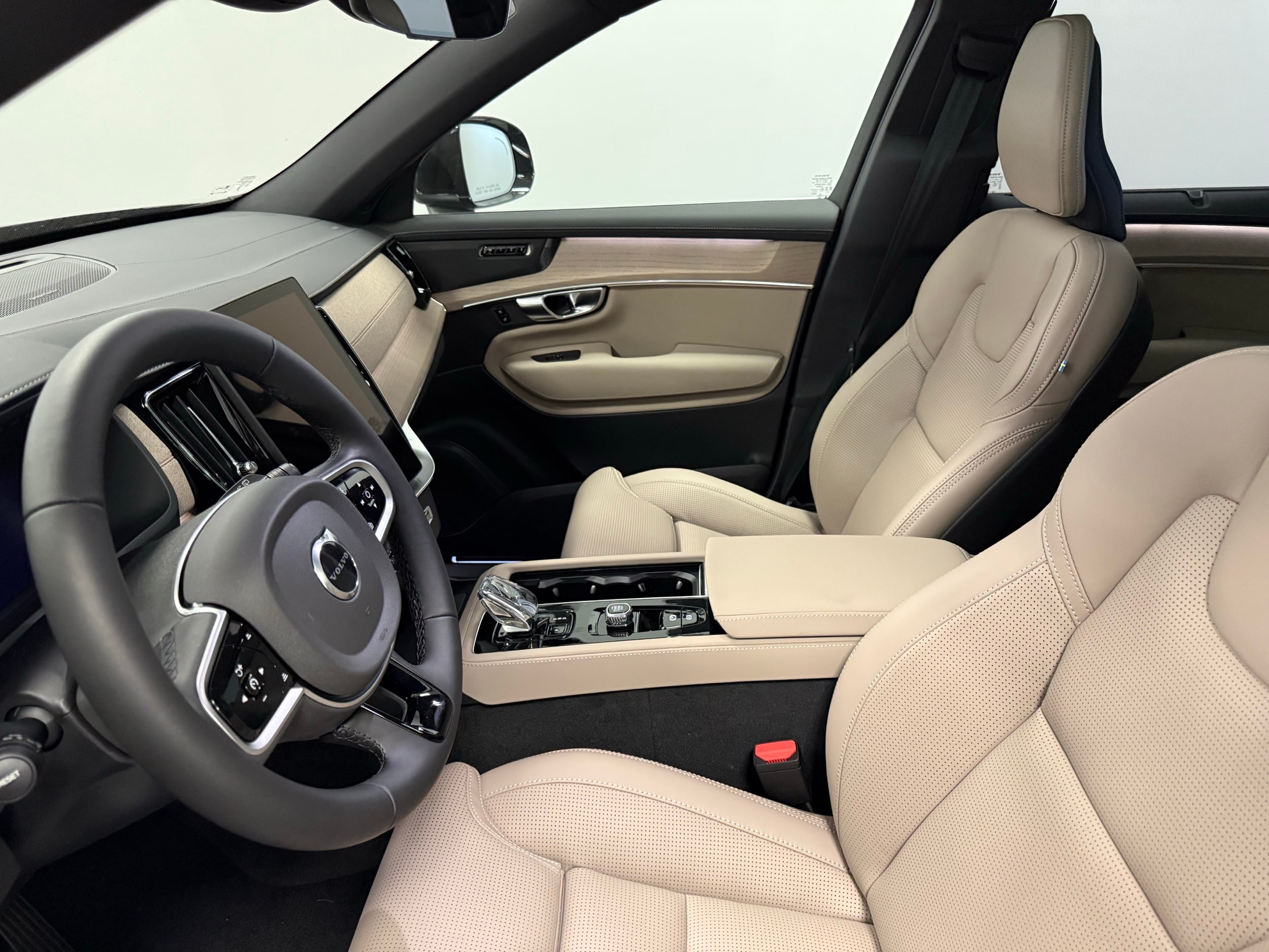 new 2026 Volvo XC90 car, priced at $75,950