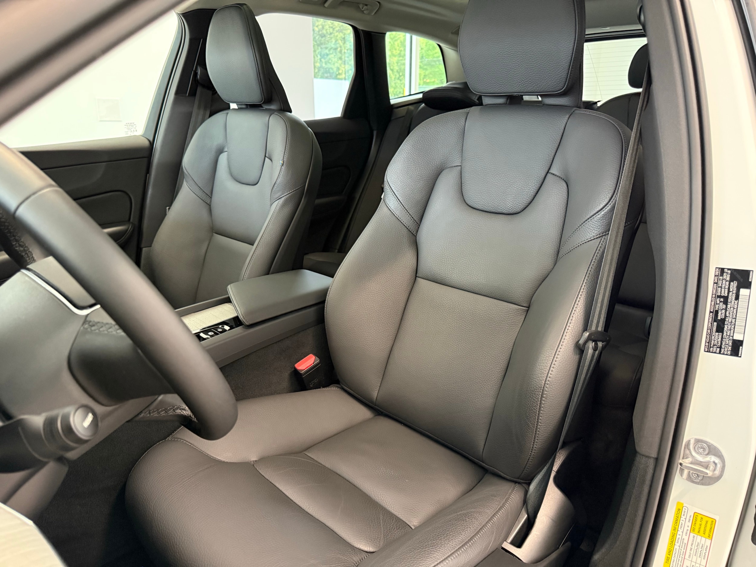used 2025 Volvo XC60 car, priced at $47,200